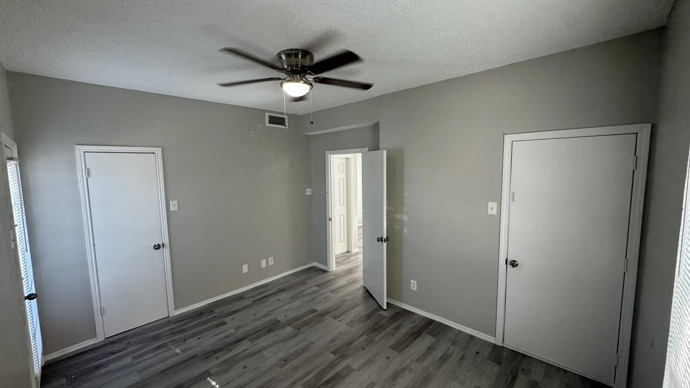 Apartment For Sale in Dallas County , 3209 Norwalk Avenue, Dallas, Texas 75220, 8 Bedroom, 8 Bathroom, Garage spaces, 0 Sqft, built in 1982, Preowned, mls#21227705, Real Estate Agent in Dallas, Homes For Sale in Dallas county, Homes For Sale in Dallas, Realtor in Dallas Texas, Real Estate Brokerage Independent Realty Texas, Luminita Cordes Realtor