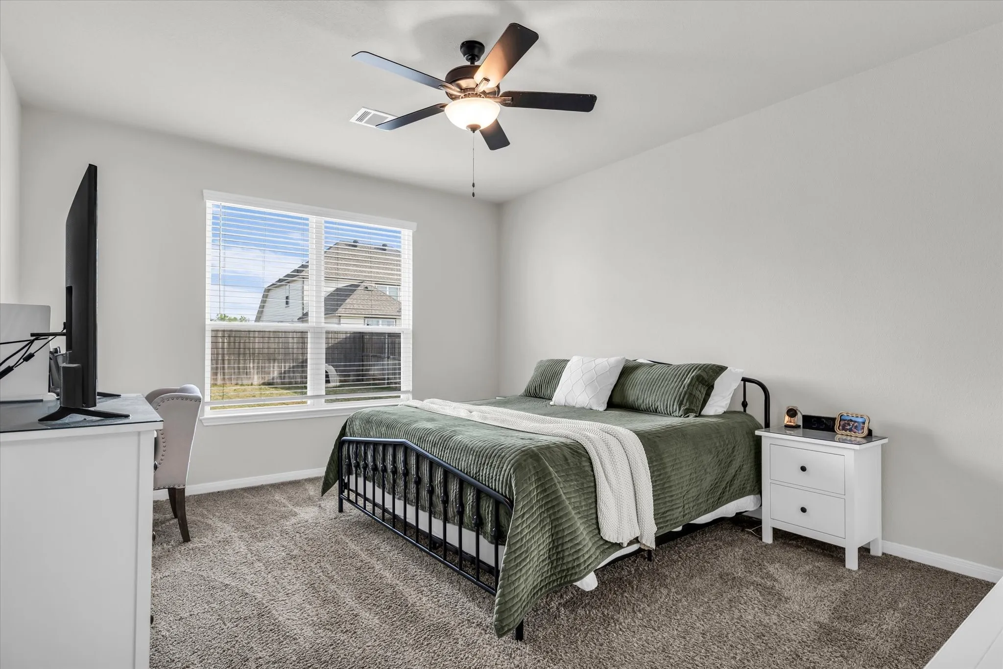 Single Family Residence For Sale in Mc Lennan County , 7008 Llano Drive, China Spring, Texas 76633, 4 Bedroom, 2 Bathroom, 2 Garage spaces, 1,608 Sqft, built in 2022, Preowned, mls#21227727, Real Estate Agent in China Spring, Homes For Sale in Mc Lennan county, Homes For Sale in China Spring, Realtor in China Spring Texas, Real Estate Brokerage Independent Realty Texas, Luminita Cordes Realtor