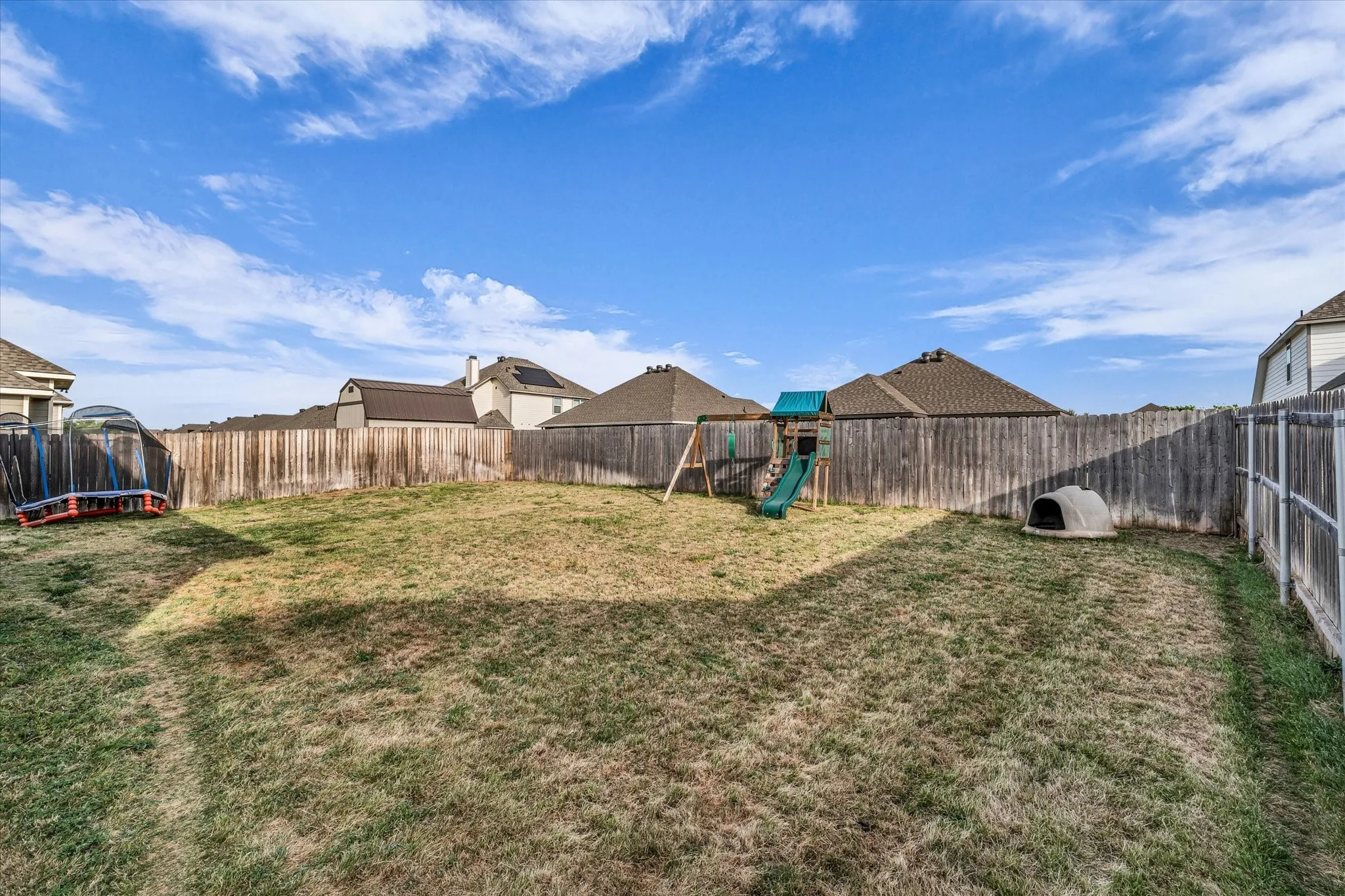 Privacy Fenced Back Yard