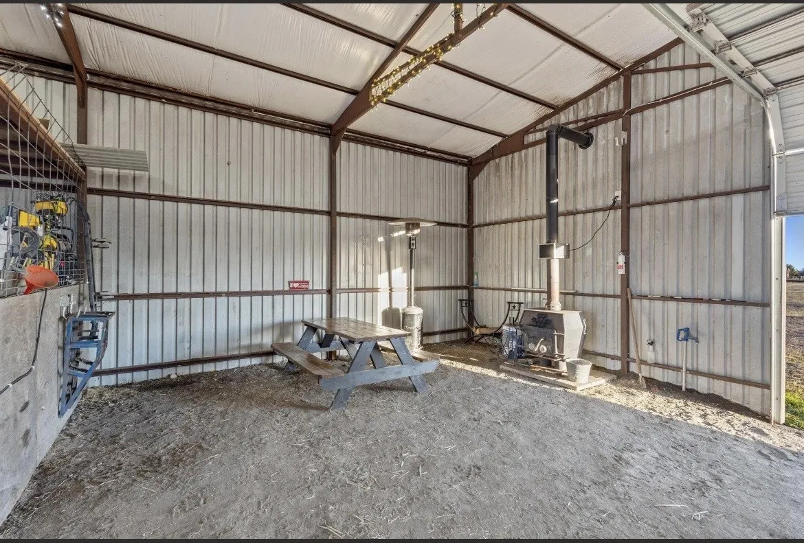 Side area by