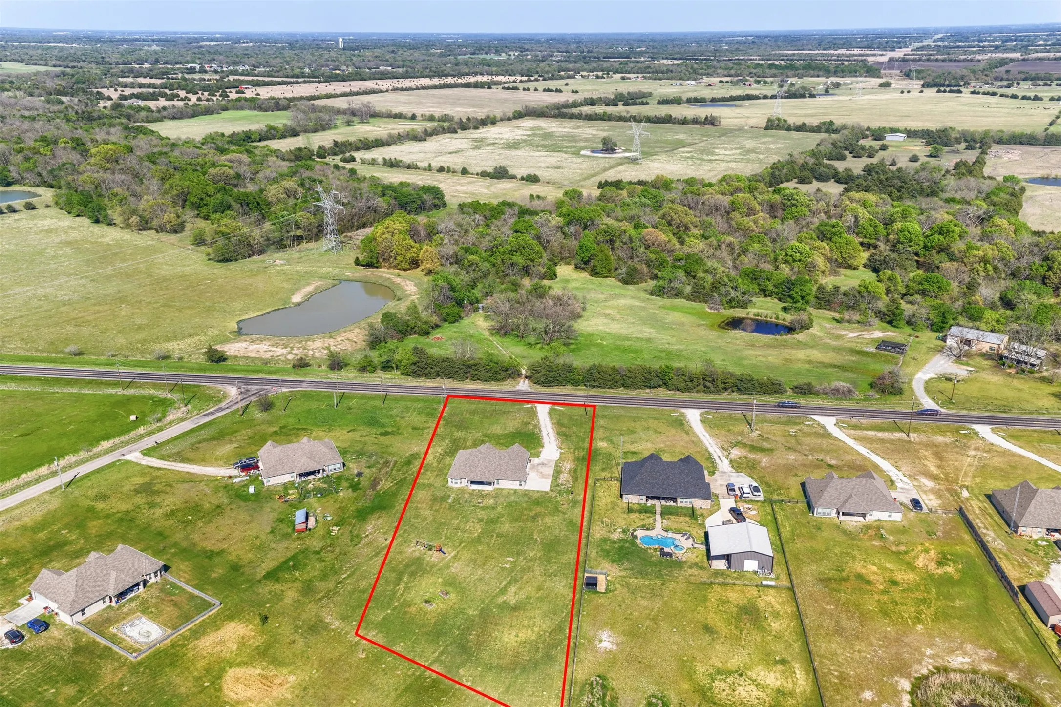 Single Family Residence For Sale in Hunt County , 1538 Fm 36 N, Farmersville, Texas 75442, 4 Bedroom, 2 Bathroom, 2 Garage spaces, 2,363 Sqft, built in 2021, mls#21227384, Real Estate Agent in Farmersville, Homes For Sale in Hunt county, Homes For Sale in Farmersville, Realtor in Farmersville Texas, Real Estate Brokerage Independent Realty Texas, Luminita Cordes Realtor