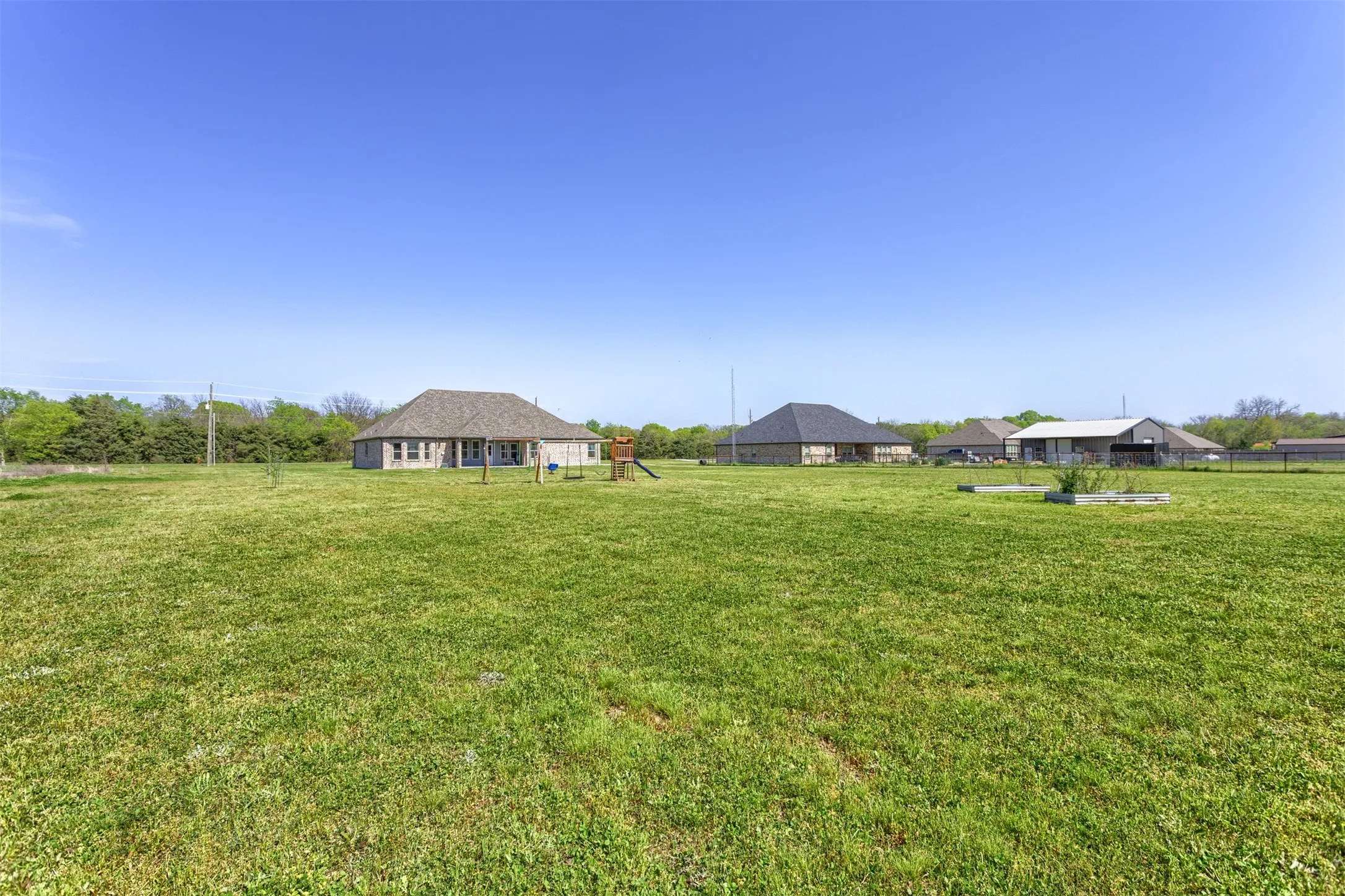 Single Family Residence For Sale in Hunt County , 1538 Fm 36 N, Farmersville, Texas 75442, 4 Bedroom, 2 Bathroom, 2 Garage spaces, 2,363 Sqft, built in 2021, mls#21227384, Real Estate Agent in Farmersville, Homes For Sale in Hunt county, Homes For Sale in Farmersville, Realtor in Farmersville Texas, Real Estate Brokerage Independent Realty Texas, Luminita Cordes Realtor