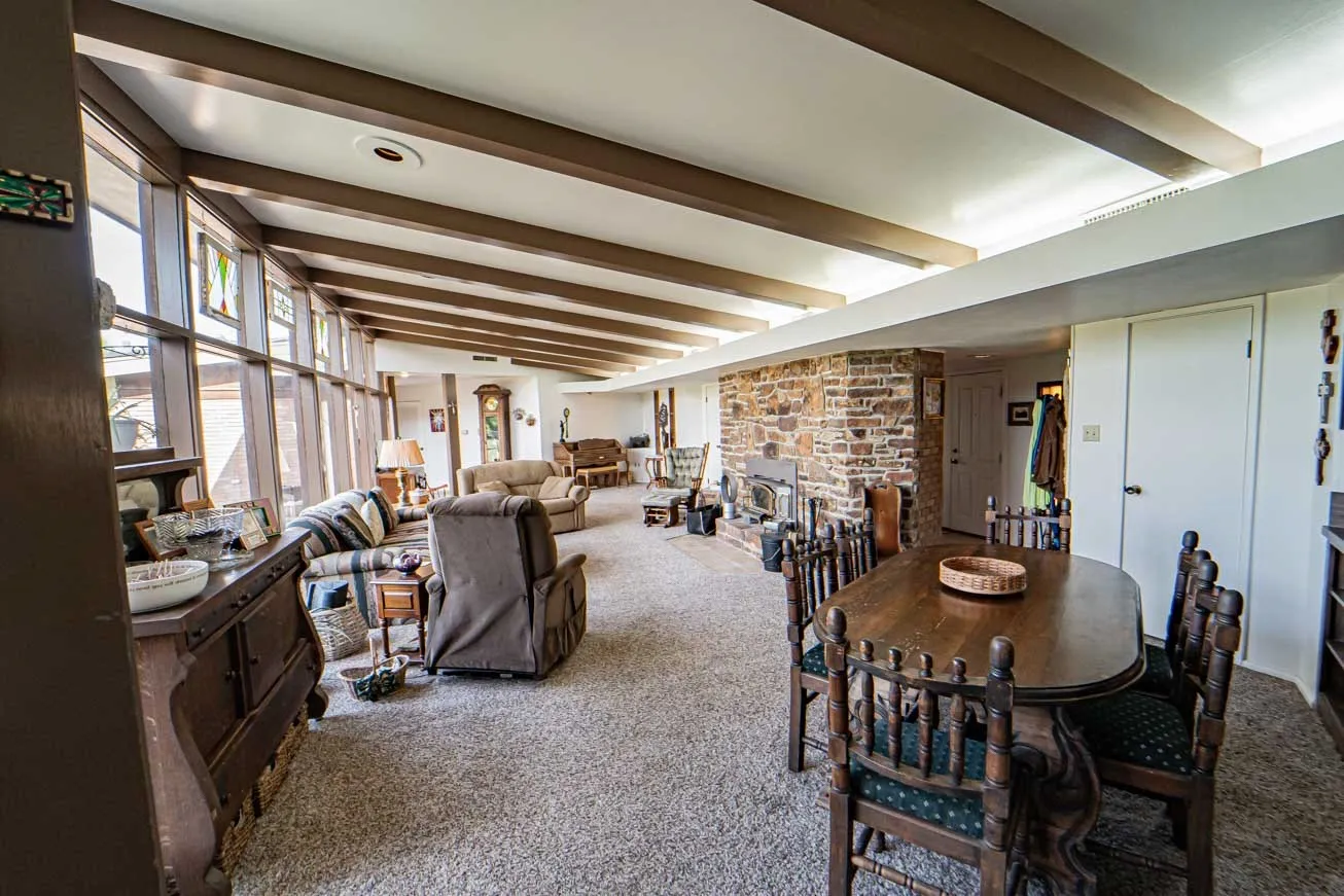 Single Family Residence For Sale in Stephens County , 4 Chaparral Lane, Breckenridge, Texas 76424, 4 Bedroom, 3 Bathroom, 2 Garage spaces, 3,422 Sqft, built in 1968, mls#21193986, Real Estate Agent in Breckenridge, Homes For Sale in Stephens county, Homes For Sale in Breckenridge, Realtor in Breckenridge Texas, Real Estate Brokerage Independent Realty Texas, Luminita Cordes Realtor