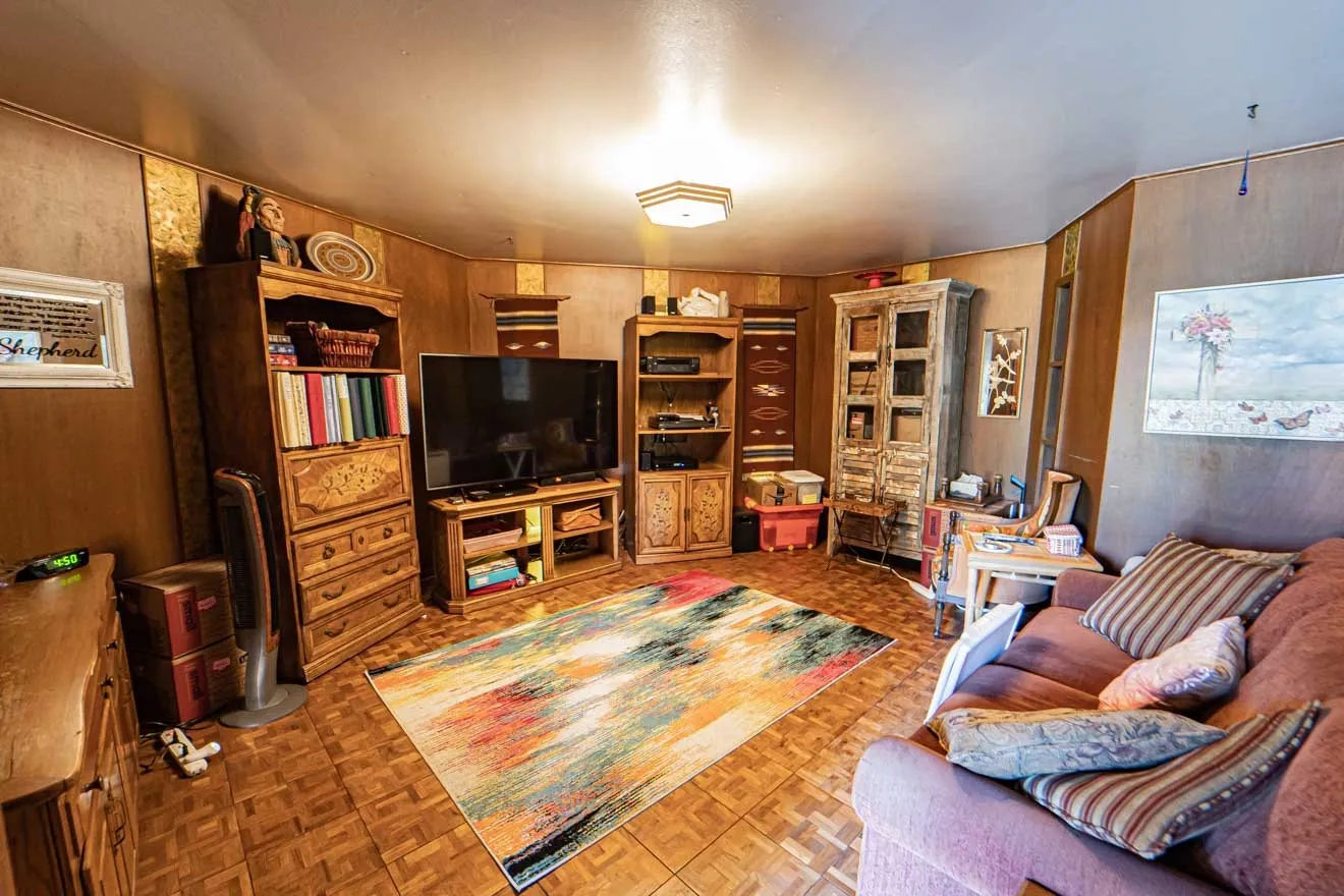 Single Family Residence For Sale in Stephens County , 4 Chaparral Lane, Breckenridge, Texas 76424, 4 Bedroom, 3 Bathroom, 2 Garage spaces, 3,422 Sqft, built in 1968, mls#21193986, Real Estate Agent in Breckenridge, Homes For Sale in Stephens county, Homes For Sale in Breckenridge, Realtor in Breckenridge Texas, Real Estate Brokerage Independent Realty Texas, Luminita Cordes Realtor
