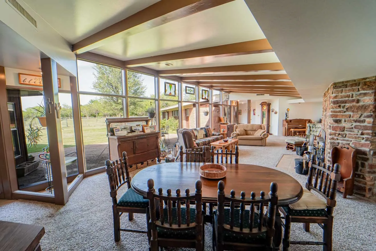 Single Family Residence For Sale in Stephens County , 4 Chaparral Lane, Breckenridge, Texas 76424, 4 Bedroom, 3 Bathroom, 2 Garage spaces, 3,422 Sqft, built in 1968, mls#21193986, Real Estate Agent in Breckenridge, Homes For Sale in Stephens county, Homes For Sale in Breckenridge, Realtor in Breckenridge Texas, Real Estate Brokerage Independent Realty Texas, Luminita Cordes Realtor