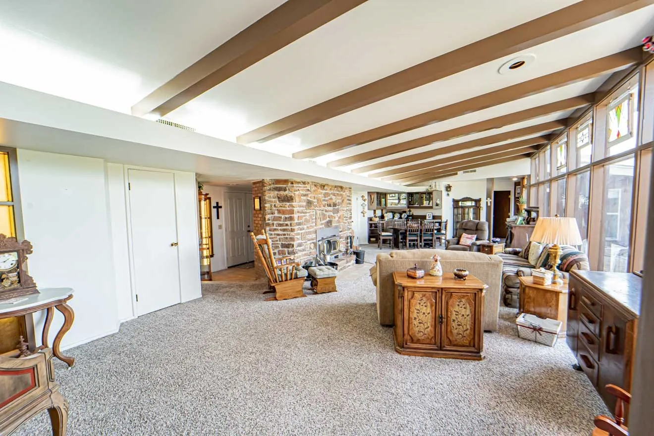 Single Family Residence For Sale in Stephens County , 4 Chaparral Lane, Breckenridge, Texas 76424, 4 Bedroom, 3 Bathroom, 2 Garage spaces, 3,422 Sqft, built in 1968, mls#21193986, Real Estate Agent in Breckenridge, Homes For Sale in Stephens county, Homes For Sale in Breckenridge, Realtor in Breckenridge Texas, Real Estate Brokerage Independent Realty Texas, Luminita Cordes Realtor