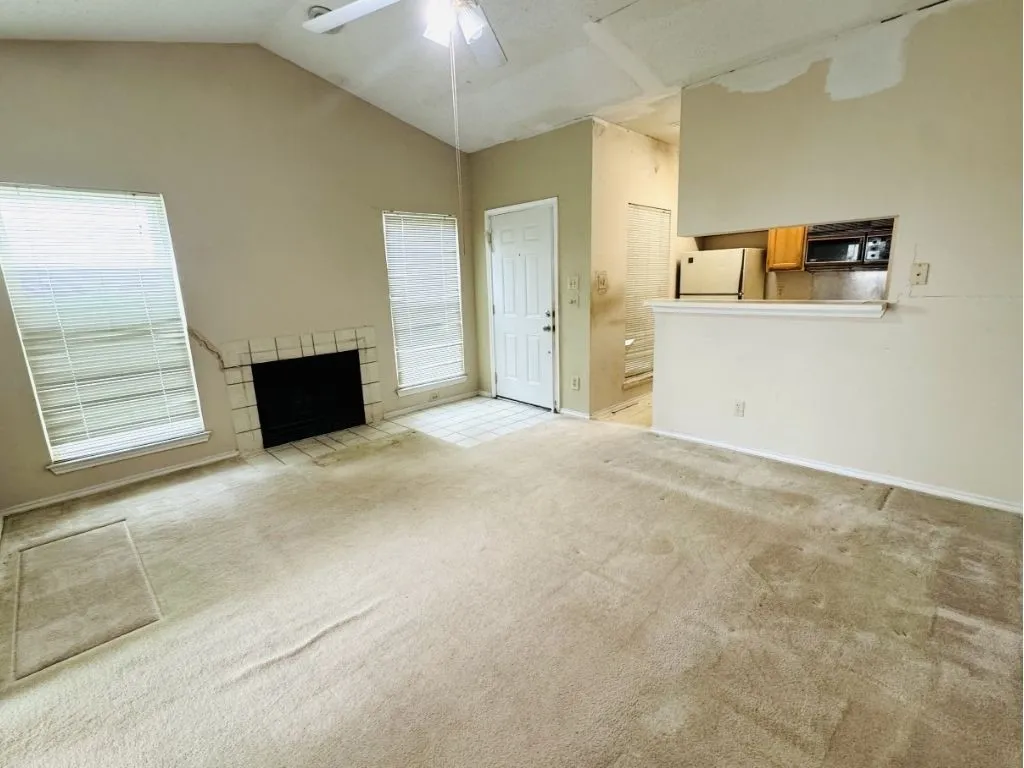 Condominium For Sale in Dallas County , 4113 Esters Road 603, Irving, Texas 75038, 1 Bedroom, 1 Bathroom, Garage spaces, 493 Sqft, built in 1984, Preowned, mls#21227431, Real Estate Agent in Irving, Homes For Sale in Dallas county, Homes For Sale in Irving, Realtor in Irving Texas, Real Estate Brokerage Independent Realty Texas, Luminita Cordes Realtor