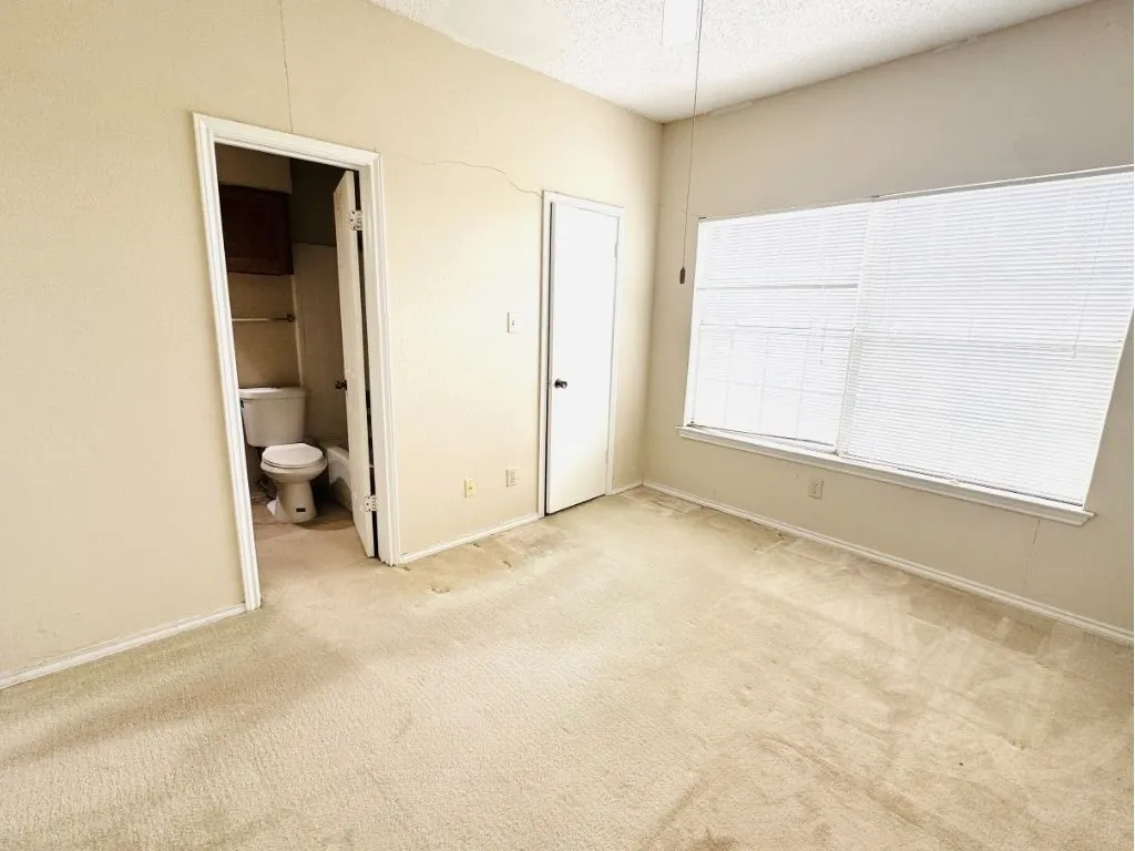 Condominium For Sale in Dallas County , 4113 Esters Road 603, Irving, Texas 75038, 1 Bedroom, 1 Bathroom, Garage spaces, 493 Sqft, built in 1984, Preowned, mls#21227431, Real Estate Agent in Irving, Homes For Sale in Dallas county, Homes For Sale in Irving, Realtor in Irving Texas, Real Estate Brokerage Independent Realty Texas, Luminita Cordes Realtor