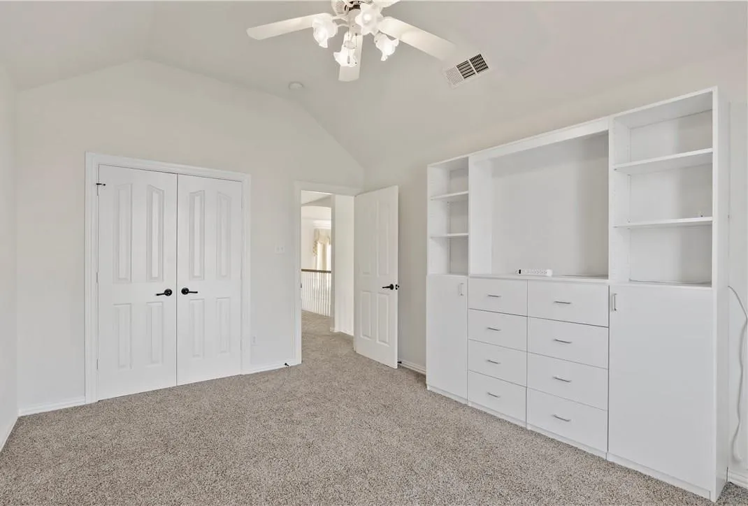 Single Family Residence For Rent in Denton County , 1313 Bradbury Drive, Carrollton, Texas 75007, 4 Bedroom, 3 Bathroom, 2 Garage spaces, 3,177 Sqft, built in 1999, Preowned, mls#21226188, Real Estate Agent in Carrollton, Homes For Rent in Denton county, Homes For Rent in Carrollton, Realtor in Carrollton Texas, Real Estate Brokerage Independent Realty Texas, Luminita Cordes Realtor