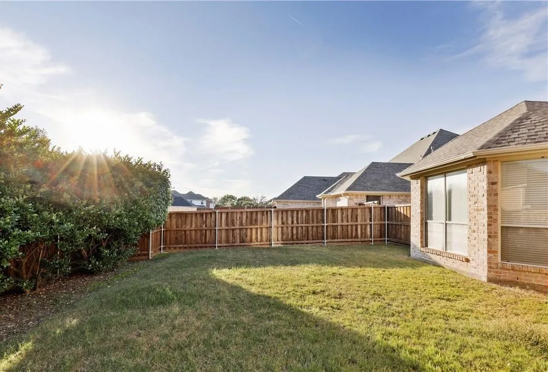 Single Family Residence For Rent in Denton County , 1313 Bradbury Drive, Carrollton, Texas 75007, 4 Bedroom, 3 Bathroom, 2 Garage spaces, 3,177 Sqft, built in 1999, Preowned, mls#21226188, Real Estate Agent in Carrollton, Homes For Rent in Denton county, Homes For Rent in Carrollton, Realtor in Carrollton Texas, Real Estate Brokerage Independent Realty Texas, Luminita Cordes Realtor