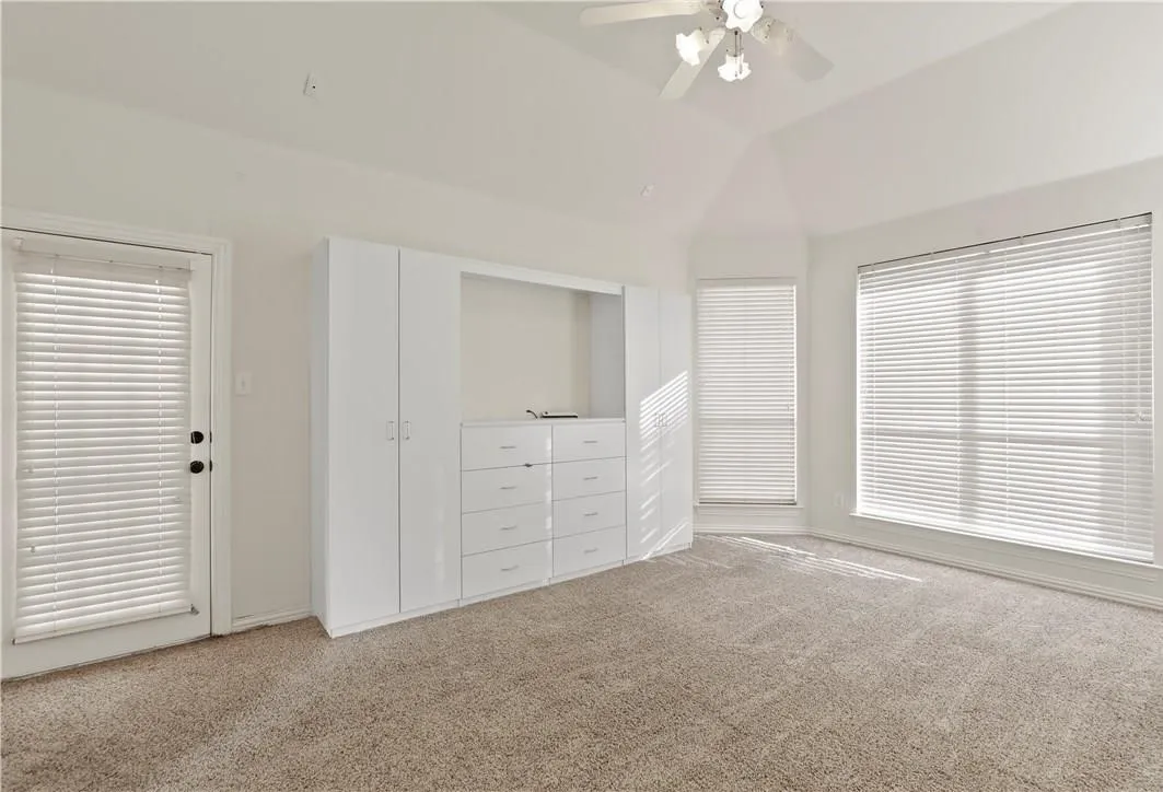 Single Family Residence For Rent in Denton County , 1313 Bradbury Drive, Carrollton, Texas 75007, 4 Bedroom, 3 Bathroom, 2 Garage spaces, 3,177 Sqft, built in 1999, Preowned, mls#21226188, Real Estate Agent in Carrollton, Homes For Rent in Denton county, Homes For Rent in Carrollton, Realtor in Carrollton Texas, Real Estate Brokerage Independent Realty Texas, Luminita Cordes Realtor