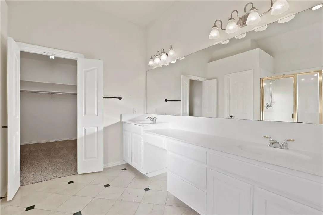 Single Family Residence For Rent in Denton County , 1313 Bradbury Drive, Carrollton, Texas 75007, 4 Bedroom, 3 Bathroom, 2 Garage spaces, 3,177 Sqft, built in 1999, Preowned, mls#21226188, Real Estate Agent in Carrollton, Homes For Rent in Denton county, Homes For Rent in Carrollton, Realtor in Carrollton Texas, Real Estate Brokerage Independent Realty Texas, Luminita Cordes Realtor