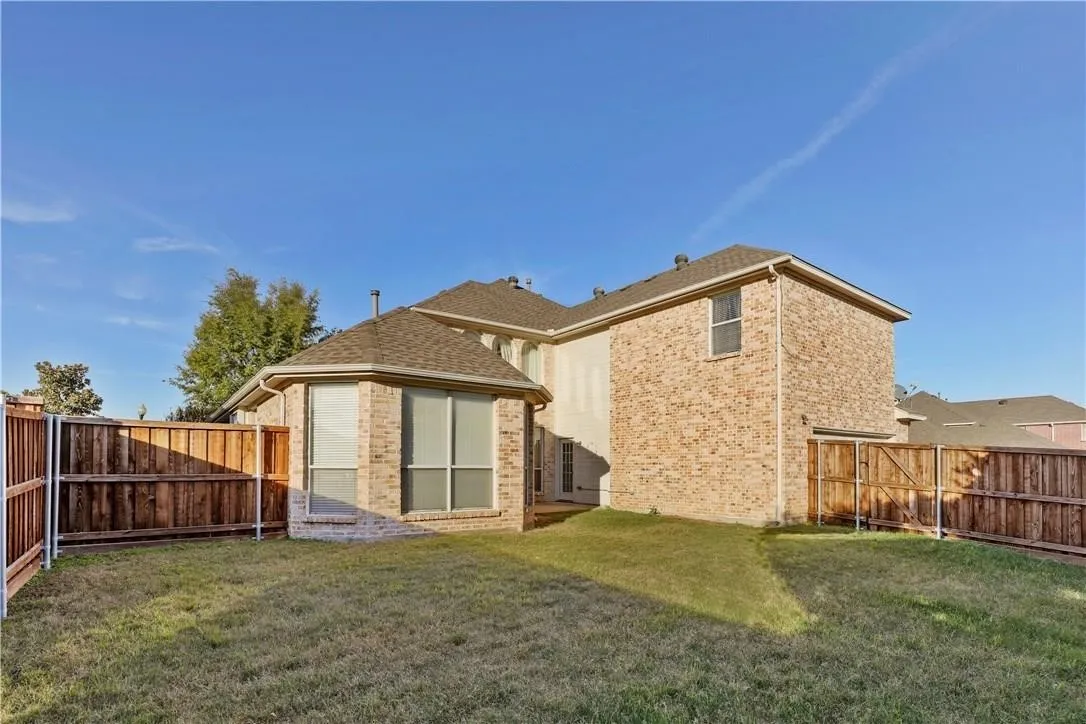 Single Family Residence For Rent in Denton County , 1313 Bradbury Drive, Carrollton, Texas 75007, 4 Bedroom, 3 Bathroom, 2 Garage spaces, 3,177 Sqft, built in 1999, Preowned, mls#21226188, Real Estate Agent in Carrollton, Homes For Rent in Denton county, Homes For Rent in Carrollton, Realtor in Carrollton Texas, Real Estate Brokerage Independent Realty Texas, Luminita Cordes Realtor