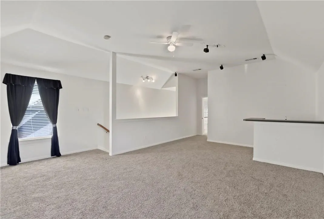 Single Family Residence For Rent in Denton County , 1313 Bradbury Drive, Carrollton, Texas 75007, 4 Bedroom, 3 Bathroom, 2 Garage spaces, 3,177 Sqft, built in 1999, Preowned, mls#21226188, Real Estate Agent in Carrollton, Homes For Rent in Denton county, Homes For Rent in Carrollton, Realtor in Carrollton Texas, Real Estate Brokerage Independent Realty Texas, Luminita Cordes Realtor