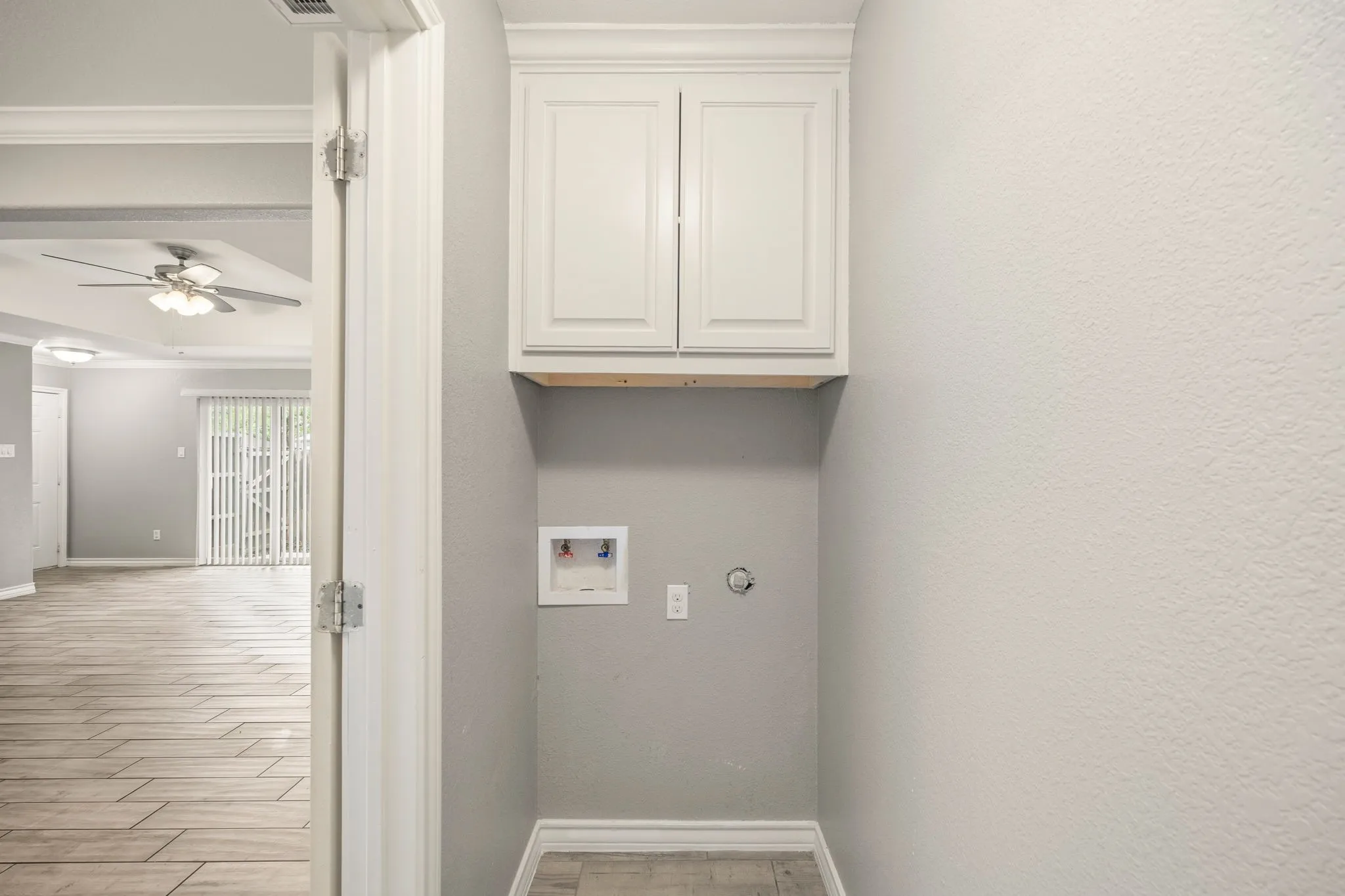 Duplex For Rent in Grayson County , 521-525 Gilcrease Street, Van Alstyne, Texas 75495, 3 Bedroom, 2 Bathroom, 2 Garage spaces, 1,208 Sqft, built in 2019, mls#21227889, Real Estate Agent in Van Alstyne, Homes For Rent in Grayson county, Homes For Rent in Van Alstyne, Realtor in Van Alstyne Texas, Real Estate Brokerage Independent Realty Texas, Luminita Cordes Realtor