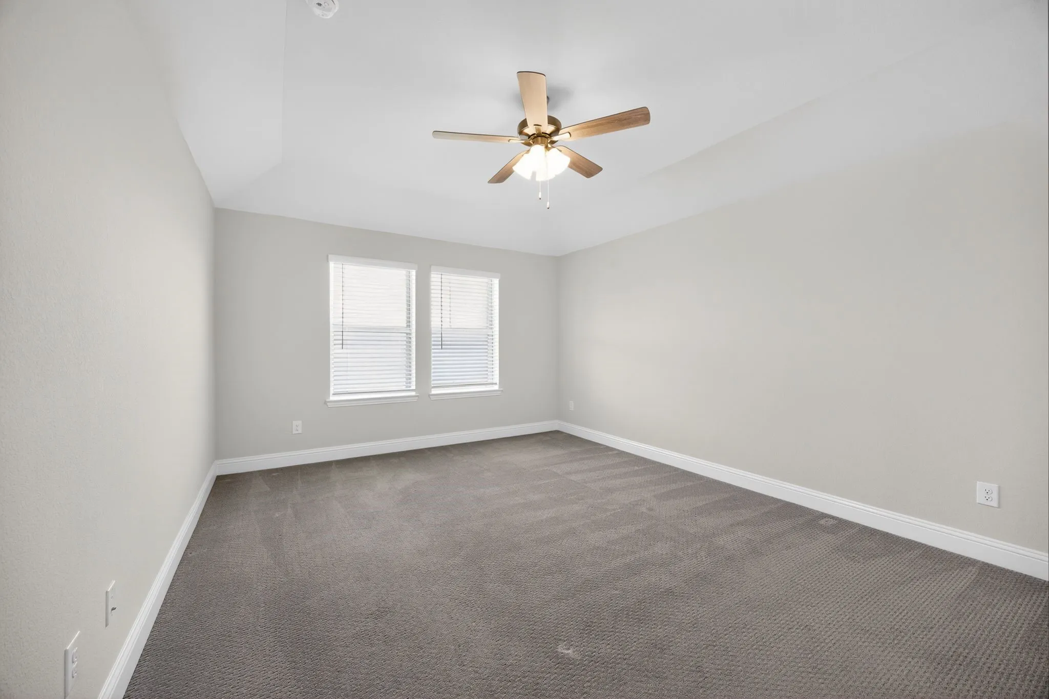 Single Family Residence For Sale in Denton County , 1812 Valencia Drive, Little Elm, Texas 75068, 4 Bedrooms, 3 Bathrooms, 2 Garage spaces, 2,096 Sqft, built in 2024, Price $474,500, mls#21223914, Real Estate Agent in Little Elm, Homes For Sale in Denton county, Homes For Sale in Little Elm, Realtor in Little Elm Texas, Real Estate Brokerage Independent Realty Texas, Luminita Cordes Realtor
