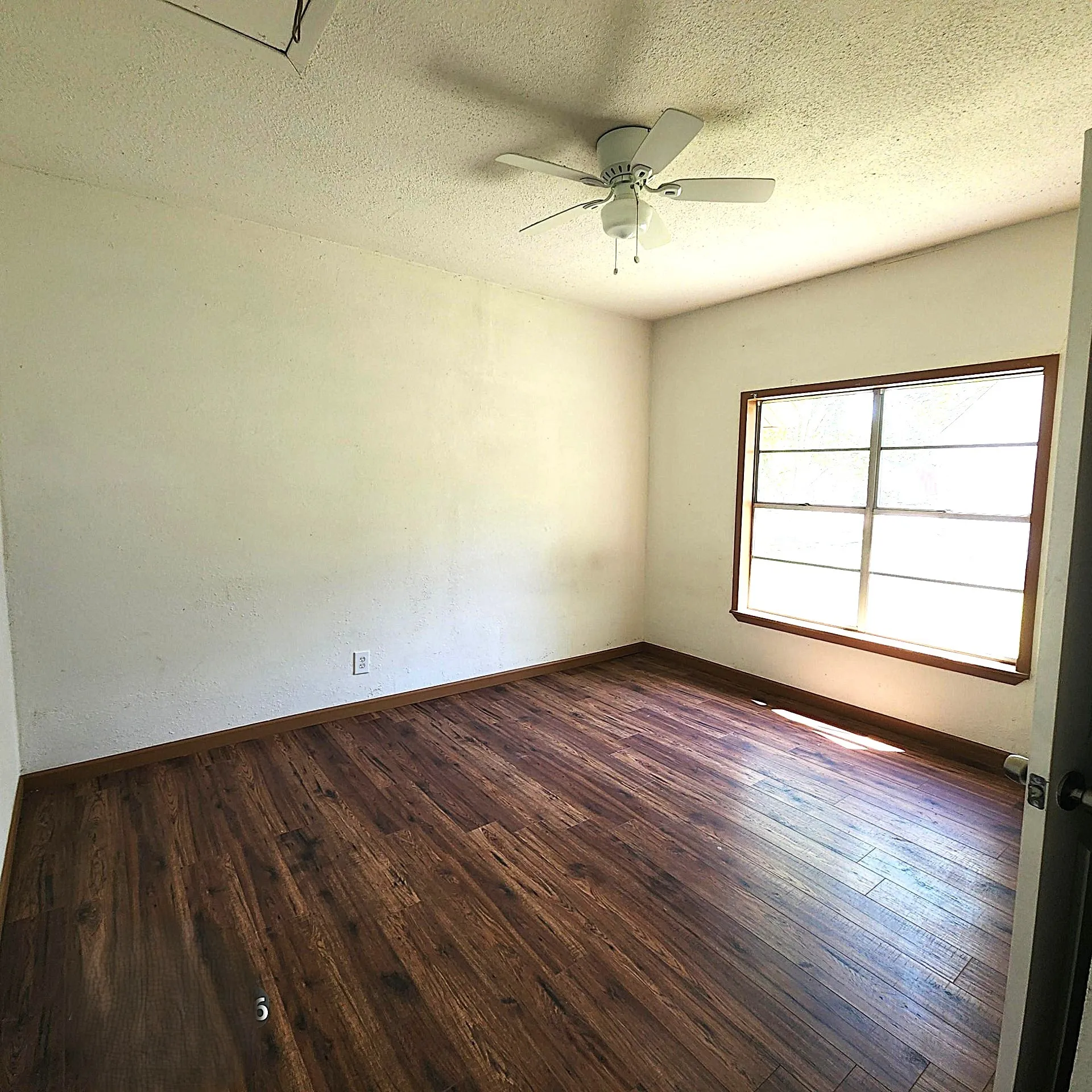 Single Family Residence For Sale in Van Zandt County , 623 N Green Street, Grand Saline, Texas 75140, 2 Bedroom, 2 Bathroom, Garage spaces, 1,472 Sqft, built in 1961, mls#21226330, Real Estate Agent in Grand Saline, Homes For Sale in Van Zandt county, Homes For Sale in Grand Saline, Realtor in Grand Saline Texas, Real Estate Brokerage Independent Realty Texas, Luminita Cordes Realtor