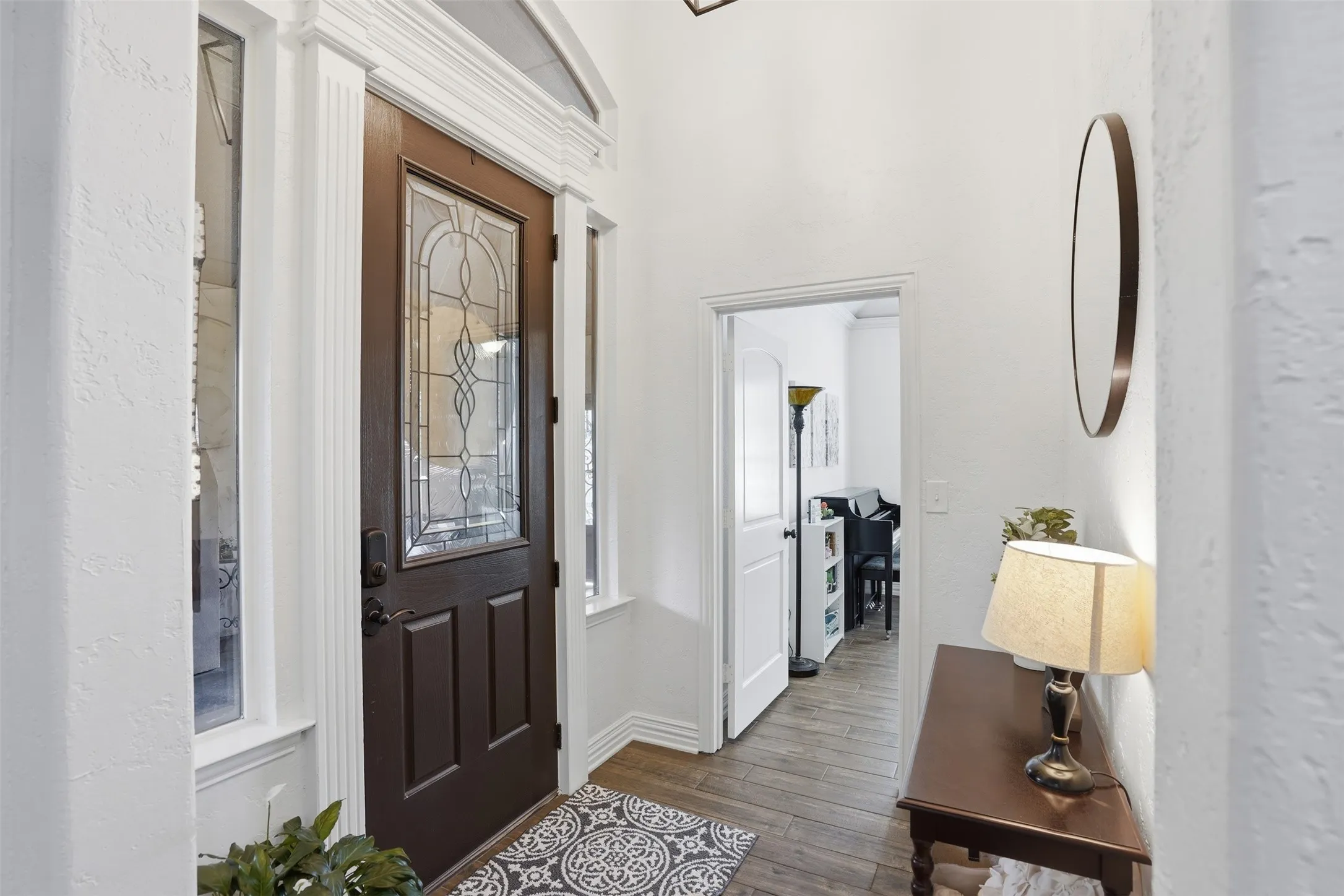 Single Family Residence For Sale in Tarrant County , 9012 Reata West Drive, Benbrook, Texas 76126, 3 Bedroom, 3 Bathroom, 2 Garage spaces, 2,611 Sqft, built in 2007, Preowned, mls#21227862, Real Estate Agent in Benbrook, Homes For Sale in Tarrant county, Homes For Sale in Benbrook, Realtor in Benbrook Texas, Real Estate Brokerage Independent Realty Texas, Luminita Cordes Realtor