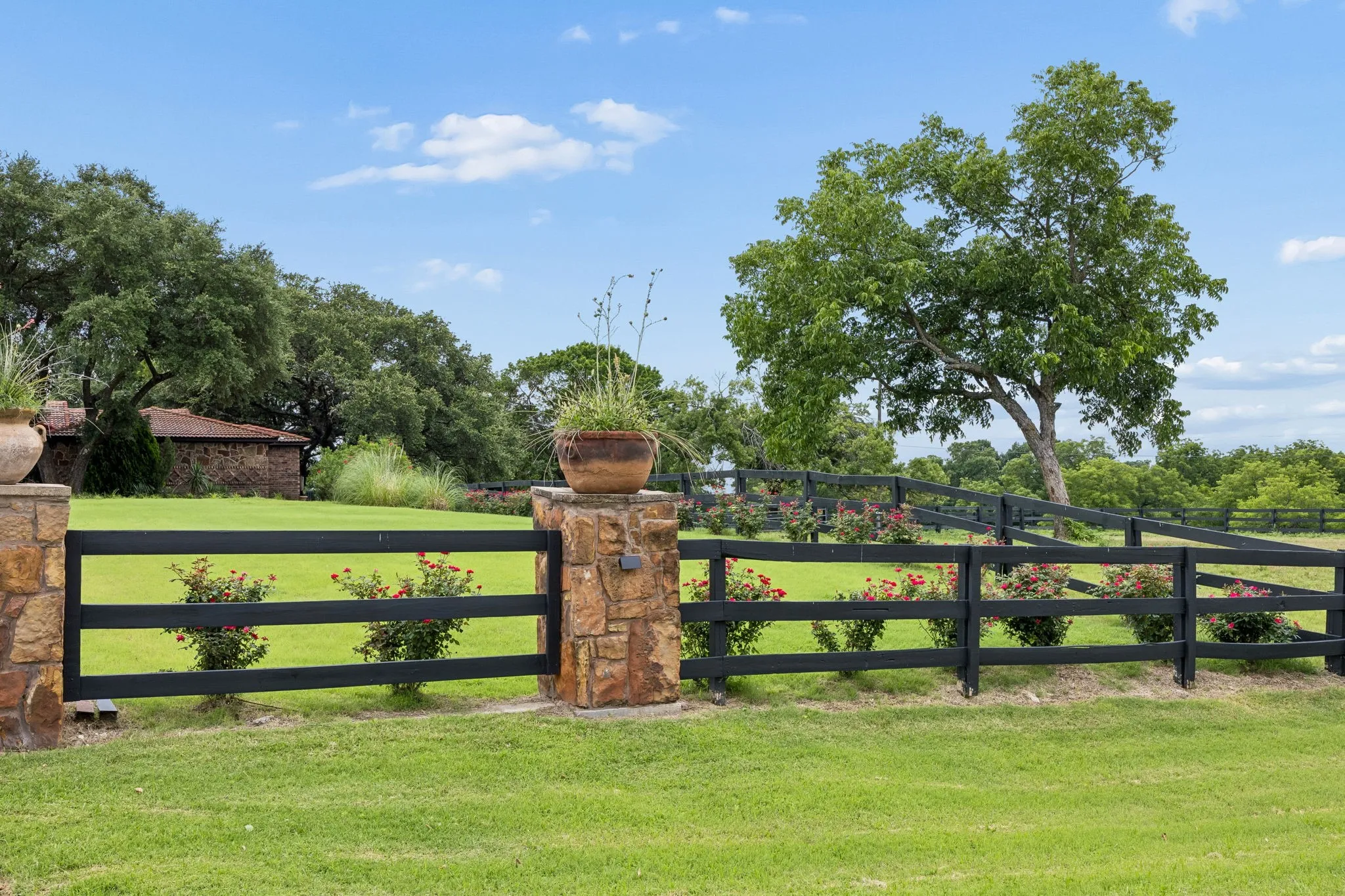 Single Family Residence For Sale in Collin County , 3800 Ranch Estates Drive, Plano, Texas 75074, 3 Bedrooms, 4 Bathrooms, 3 Garage spaces, 5,579 Sqft, built in 2007, Preowned, Price $1,950,000, mls#21226061, Real Estate Agent in Plano, Homes For Sale in Collin county, Homes For Sale in Plano, Realtor in Plano Texas, Real Estate Brokerage Independent Realty Texas, Luminita Cordes Realtor