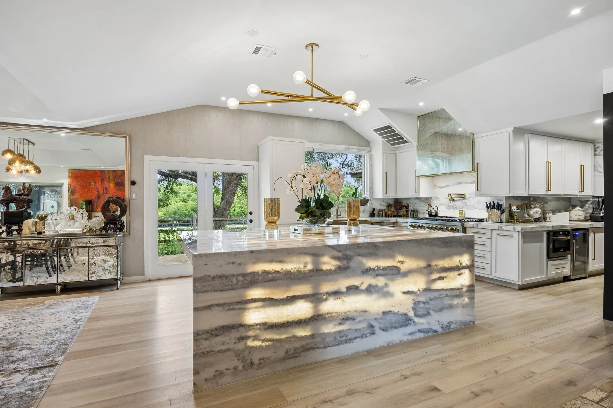 Single Family Residence For Sale in Collin County , 3800 Ranch Estates Drive, Plano, Texas 75074, 3 Bedrooms, 4 Bathrooms, 3 Garage spaces, 5,579 Sqft, built in 2007, Preowned, Price $1,950,000, mls#21226061, Real Estate Agent in Plano, Homes For Sale in Collin county, Homes For Sale in Plano, Realtor in Plano Texas, Real Estate Brokerage Independent Realty Texas, Luminita Cordes Realtor