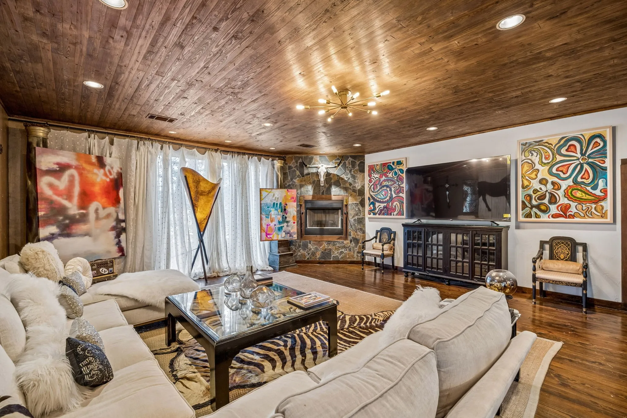 Single Family Residence For Sale in Collin County , 3800 Ranch Estates Drive, Plano, Texas 75074, 3 Bedrooms, 4 Bathrooms, 3 Garage spaces, 5,579 Sqft, built in 2007, Preowned, Price $1,950,000, mls#21226061, Real Estate Agent in Plano, Homes For Sale in Collin county, Homes For Sale in Plano, Realtor in Plano Texas, Real Estate Brokerage Independent Realty Texas, Luminita Cordes Realtor