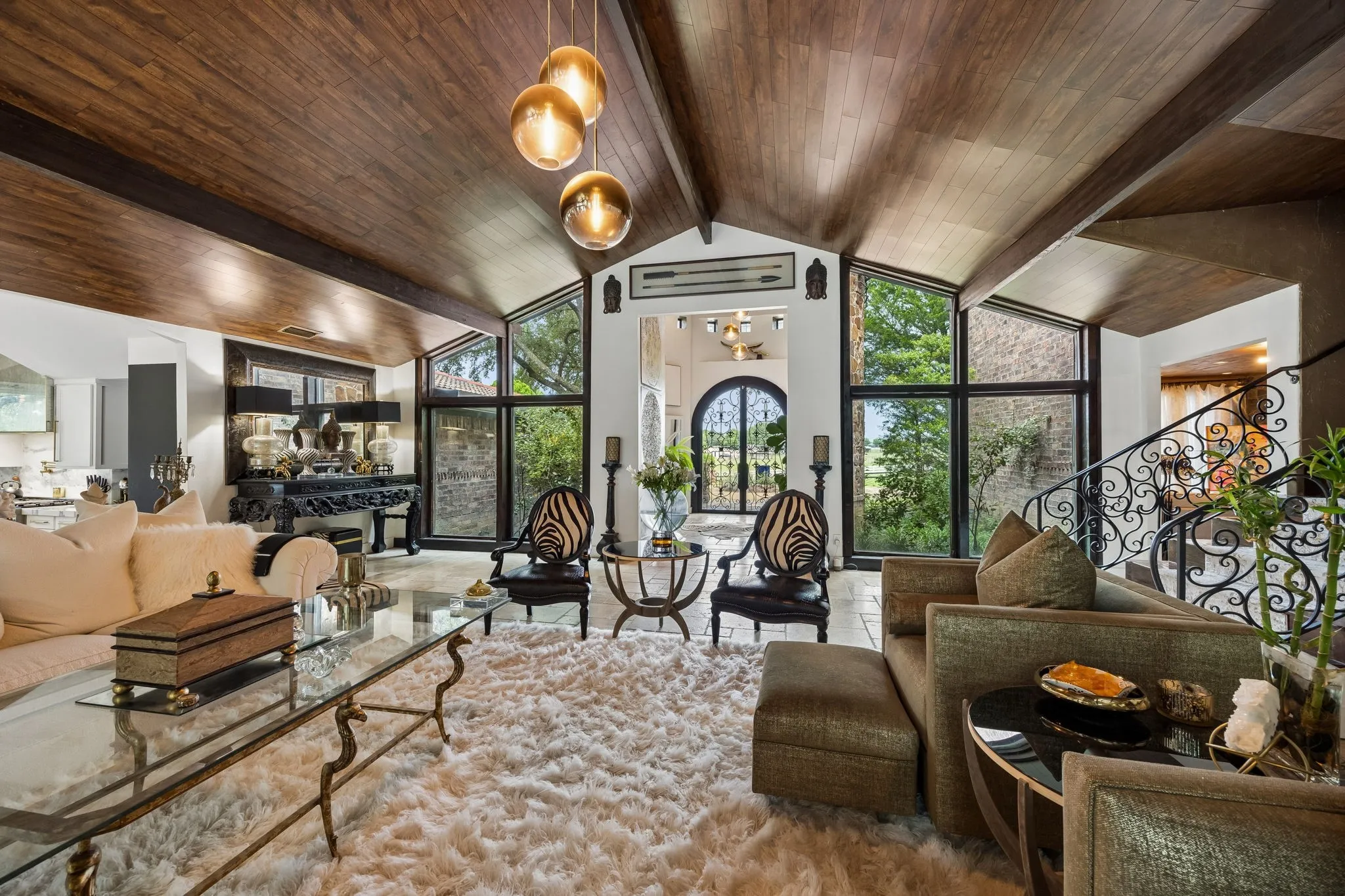 Single Family Residence For Sale in Collin County , 3800 Ranch Estates Drive, Plano, Texas 75074, 3 Bedrooms, 4 Bathrooms, 3 Garage spaces, 5,579 Sqft, built in 2007, Preowned, Price $1,950,000, mls#21226061, Real Estate Agent in Plano, Homes For Sale in Collin county, Homes For Sale in Plano, Realtor in Plano Texas, Real Estate Brokerage Independent Realty Texas, Luminita Cordes Realtor