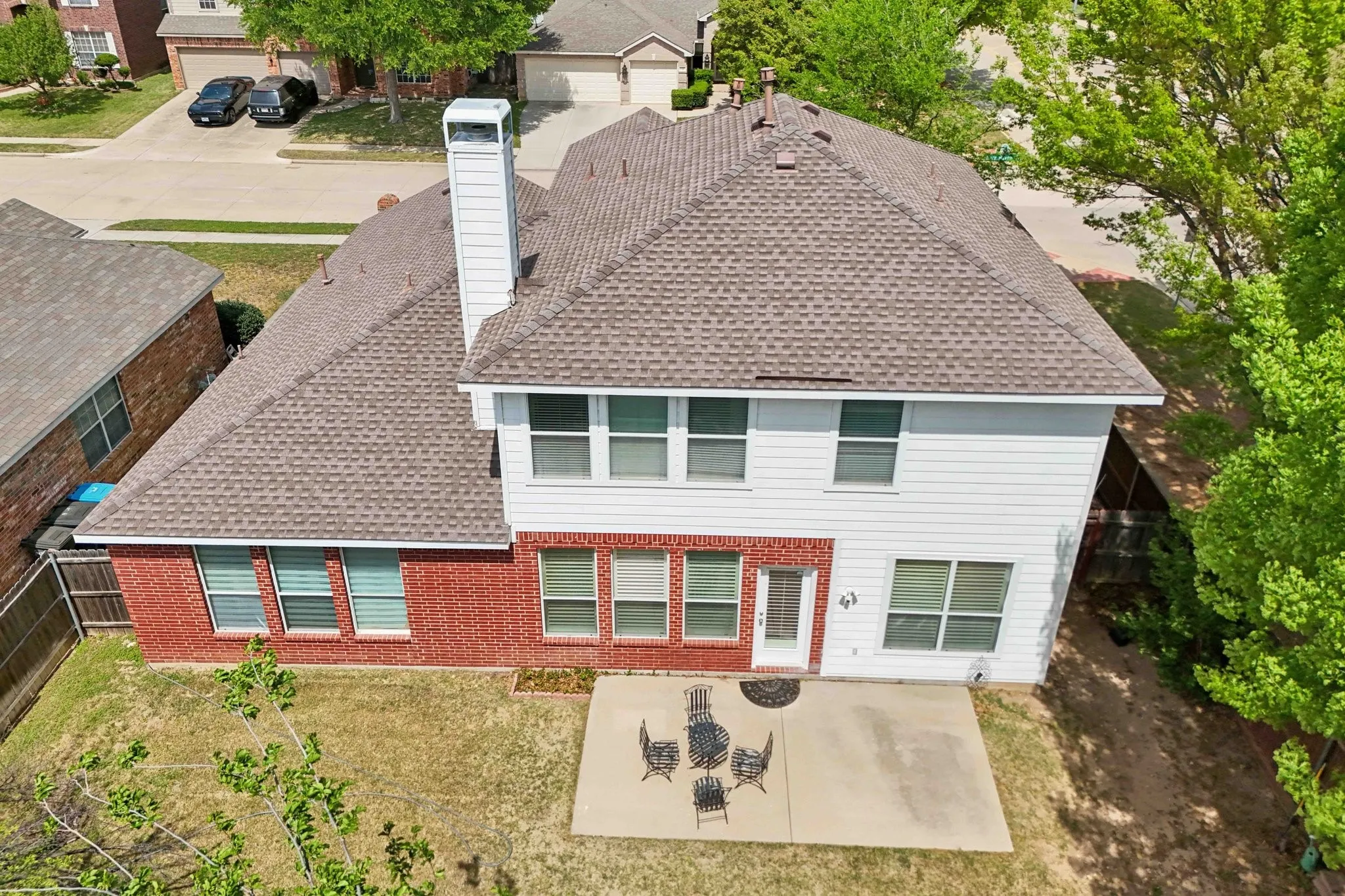 Single Family Residence For Sale in Tarrant County , 5582 Park Haven Place, Fort Worth, Texas 76137, 3 Bedrooms, 3 Bathrooms, 2 Garage spaces, 2,211 Sqft, built in 2002, Price $384,990, mls#21223211, Real Estate Agent in Fort Worth, Homes For Sale in Tarrant county, Homes For Sale in Fort Worth, Realtor in Fort Worth Texas, Real Estate Brokerage Independent Realty Texas, Luminita Cordes Realtor