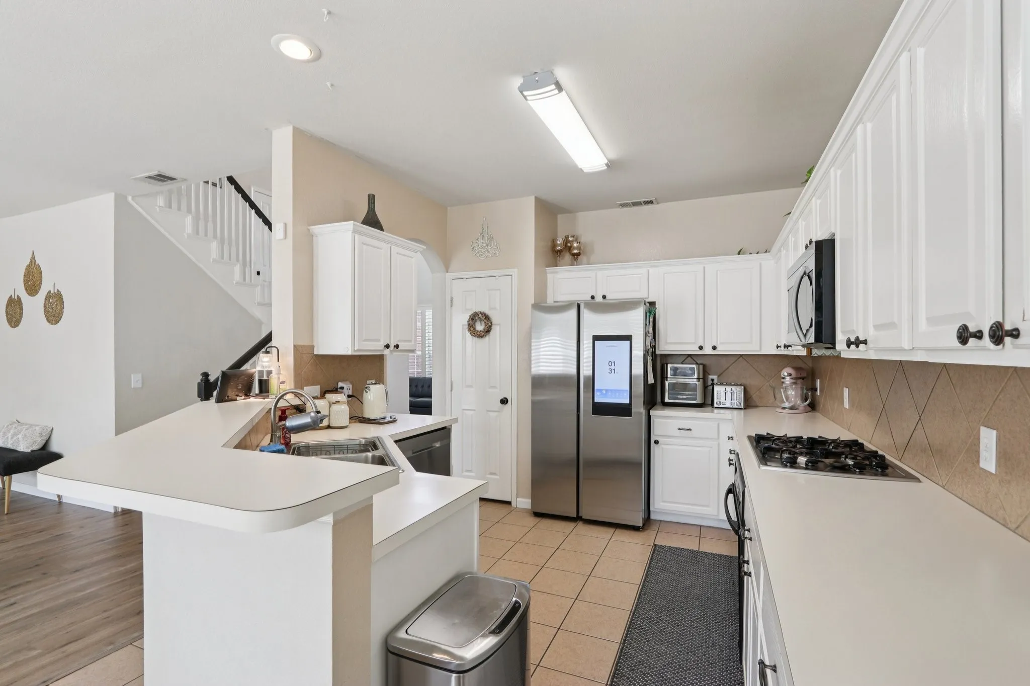 Single Family Residence For Sale in Tarrant County , 5582 Park Haven Place, Fort Worth, Texas 76137, 3 Bedrooms, 3 Bathrooms, 2 Garage spaces, 2,211 Sqft, built in 2002, Price $384,990, mls#21223211, Real Estate Agent in Fort Worth, Homes For Sale in Tarrant county, Homes For Sale in Fort Worth, Realtor in Fort Worth Texas, Real Estate Brokerage Independent Realty Texas, Luminita Cordes Realtor