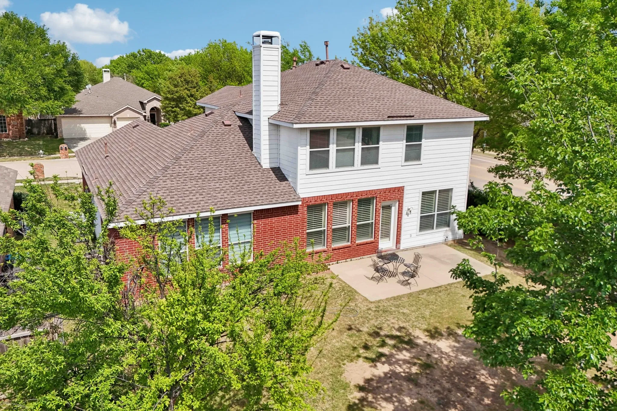 Single Family Residence For Sale in Tarrant County , 5582 Park Haven Place, Fort Worth, Texas 76137, 3 Bedrooms, 3 Bathrooms, 2 Garage spaces, 2,211 Sqft, built in 2002, Price $384,990, mls#21223211, Real Estate Agent in Fort Worth, Homes For Sale in Tarrant county, Homes For Sale in Fort Worth, Realtor in Fort Worth Texas, Real Estate Brokerage Independent Realty Texas, Luminita Cordes Realtor