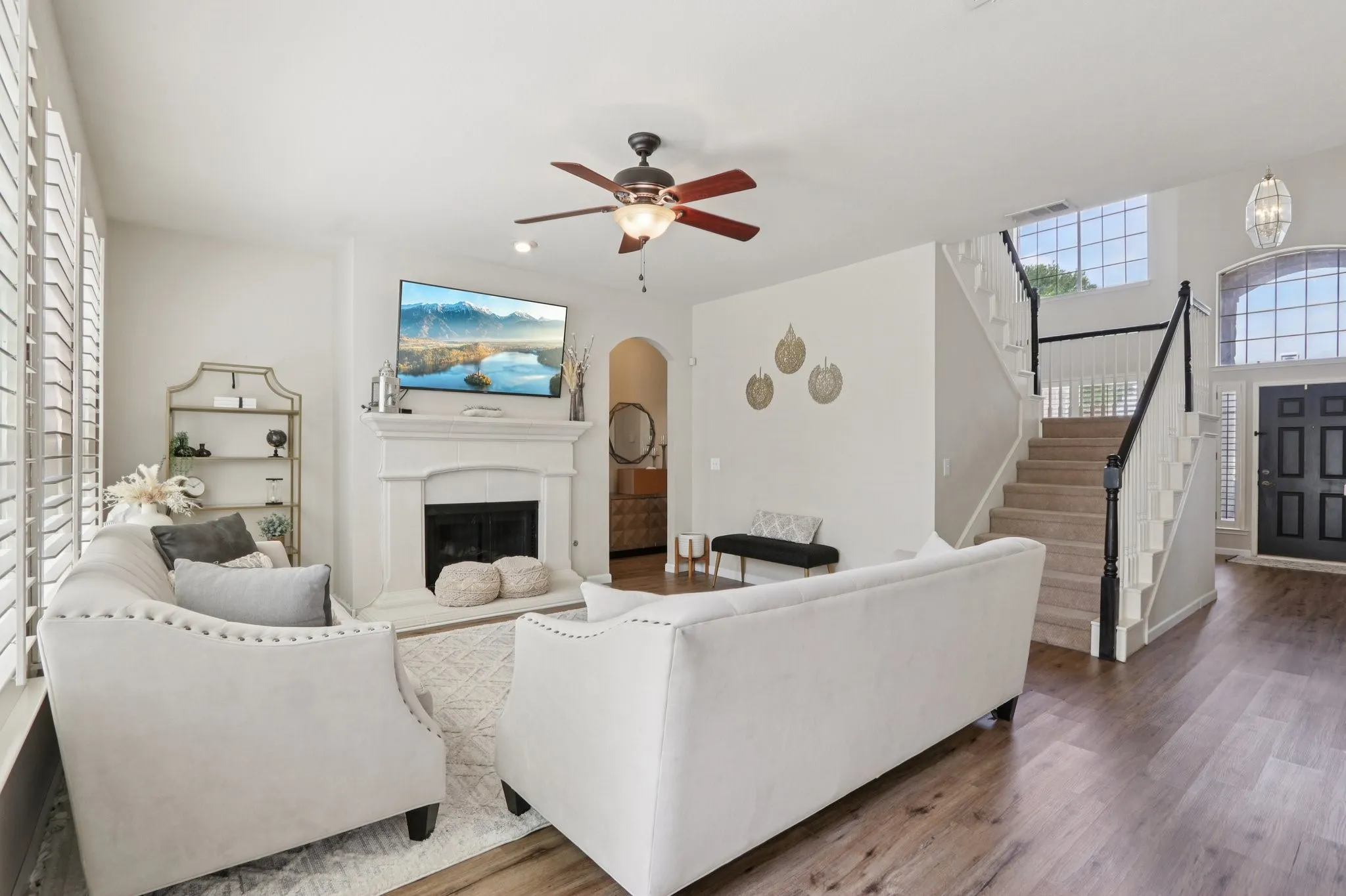 Single Family Residence For Sale in Tarrant County , 5582 Park Haven Place, Fort Worth, Texas 76137, 3 Bedrooms, 3 Bathrooms, 2 Garage spaces, 2,211 Sqft, built in 2002, Price $384,990, mls#21223211, Real Estate Agent in Fort Worth, Homes For Sale in Tarrant county, Homes For Sale in Fort Worth, Realtor in Fort Worth Texas, Real Estate Brokerage Independent Realty Texas, Luminita Cordes Realtor