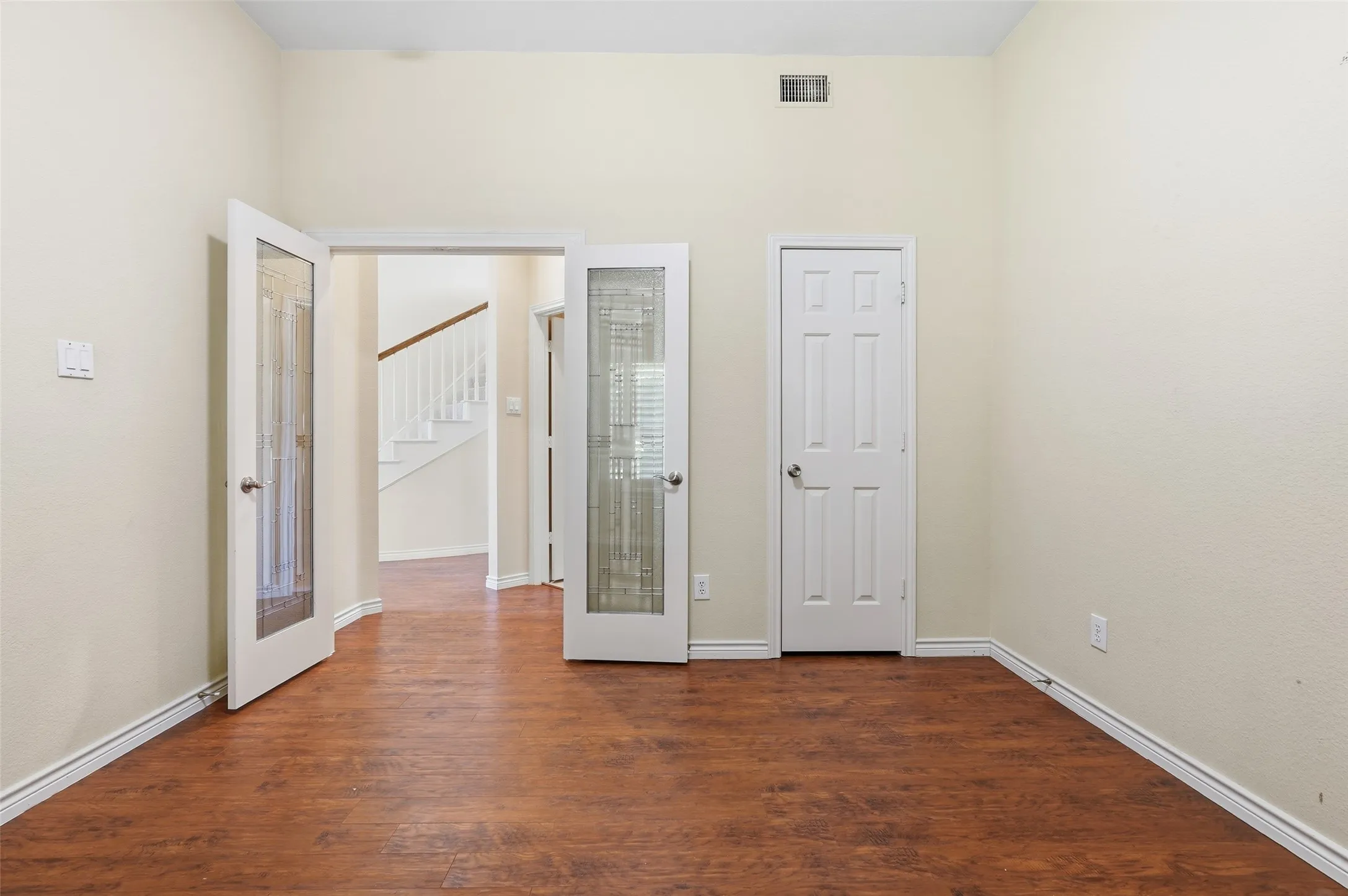 Single Family Residence For Sale in Collin County , 2741 Barrington Drive, Plano, Texas 75093, 4 Bedroom, 4 Bathroom, 2 Garage spaces, 3,005 Sqft, built in 1995, mls#21227986, Real Estate Agent in Plano, Homes For Sale in Collin county, Homes For Sale in Plano, Realtor in Plano Texas, Real Estate Brokerage Independent Realty Texas, Luminita Cordes Realtor