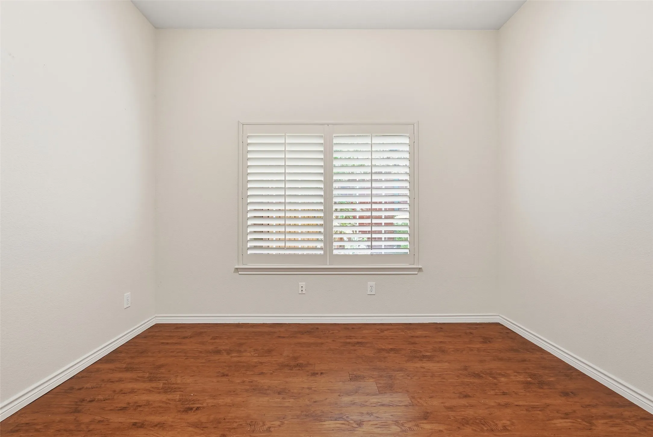 Single Family Residence For Sale in Collin County , 2741 Barrington Drive, Plano, Texas 75093, 4 Bedroom, 4 Bathroom, 2 Garage spaces, 3,005 Sqft, built in 1995, mls#21227986, Real Estate Agent in Plano, Homes For Sale in Collin county, Homes For Sale in Plano, Realtor in Plano Texas, Real Estate Brokerage Independent Realty Texas, Luminita Cordes Realtor