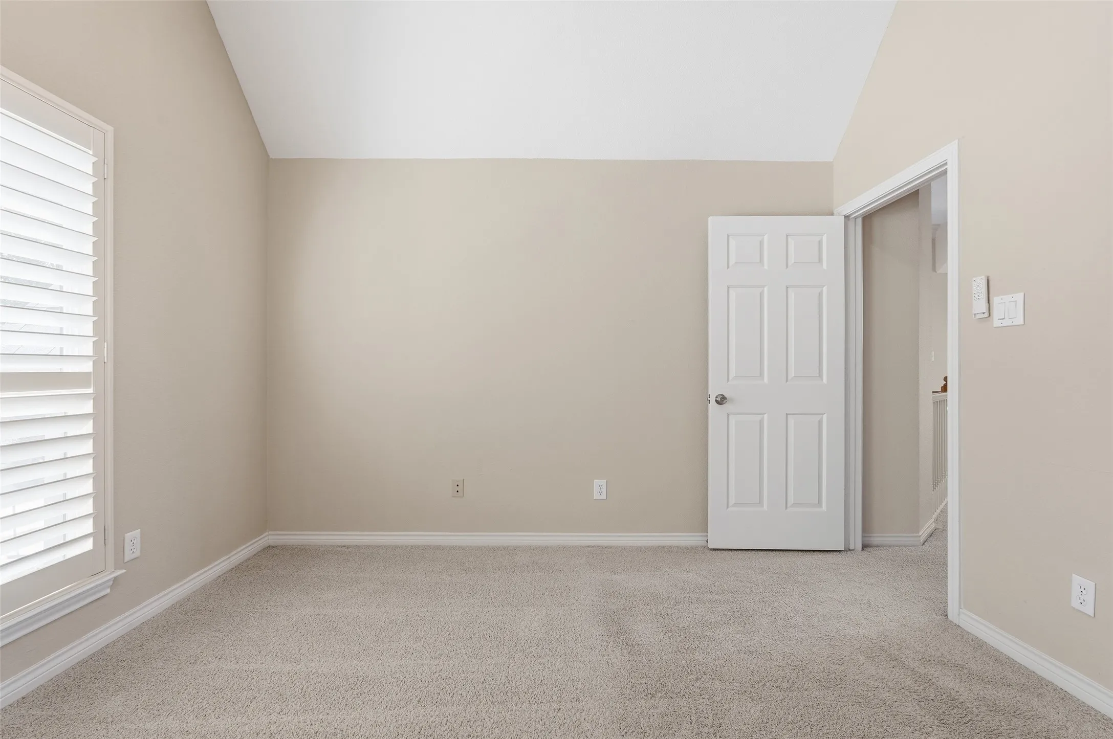Single Family Residence For Sale in Collin County , 2741 Barrington Drive, Plano, Texas 75093, 4 Bedroom, 4 Bathroom, 2 Garage spaces, 3,005 Sqft, built in 1995, mls#21227986, Real Estate Agent in Plano, Homes For Sale in Collin county, Homes For Sale in Plano, Realtor in Plano Texas, Real Estate Brokerage Independent Realty Texas, Luminita Cordes Realtor