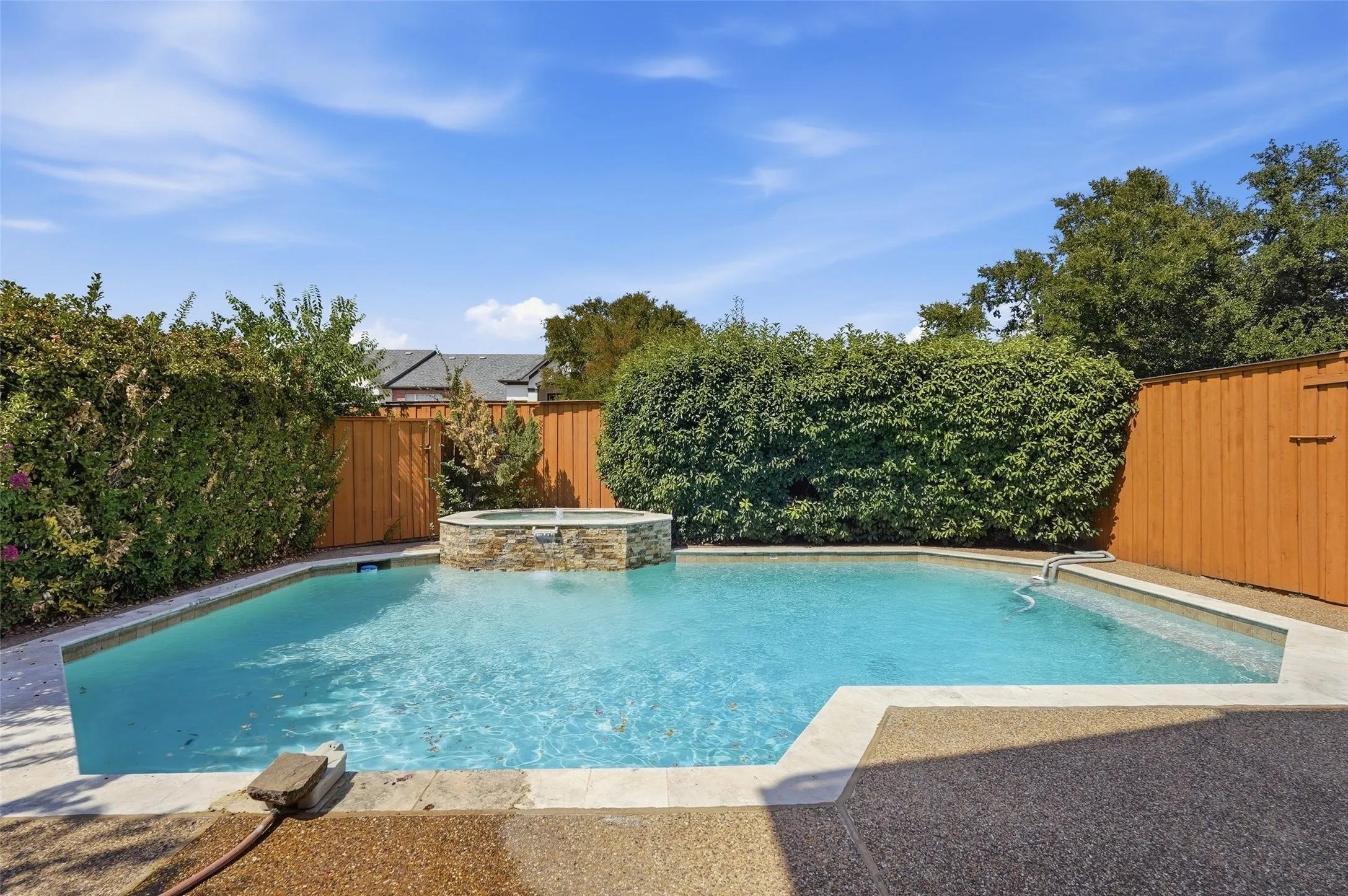 Single Family Residence For Sale in Collin County , 2741 Barrington Drive, Plano, Texas 75093, 4 Bedroom, 4 Bathroom, 2 Garage spaces, 3,005 Sqft, built in 1995, mls#21227986, Real Estate Agent in Plano, Homes For Sale in Collin county, Homes For Sale in Plano, Realtor in Plano Texas, Real Estate Brokerage Independent Realty Texas, Luminita Cordes Realtor