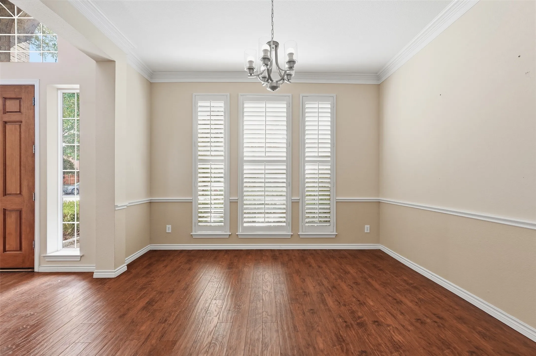 Single Family Residence For Sale in Collin County , 2741 Barrington Drive, Plano, Texas 75093, 4 Bedroom, 4 Bathroom, 2 Garage spaces, 3,005 Sqft, built in 1995, mls#21227986, Real Estate Agent in Plano, Homes For Sale in Collin county, Homes For Sale in Plano, Realtor in Plano Texas, Real Estate Brokerage Independent Realty Texas, Luminita Cordes Realtor
