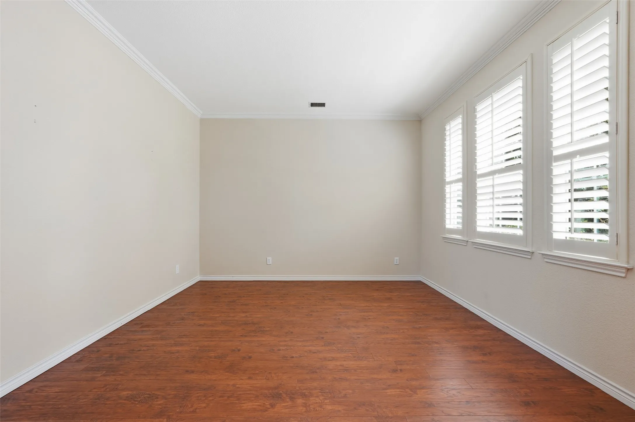 Single Family Residence For Sale in Collin County , 2741 Barrington Drive, Plano, Texas 75093, 4 Bedroom, 4 Bathroom, 2 Garage spaces, 3,005 Sqft, built in 1995, mls#21227986, Real Estate Agent in Plano, Homes For Sale in Collin county, Homes For Sale in Plano, Realtor in Plano Texas, Real Estate Brokerage Independent Realty Texas, Luminita Cordes Realtor