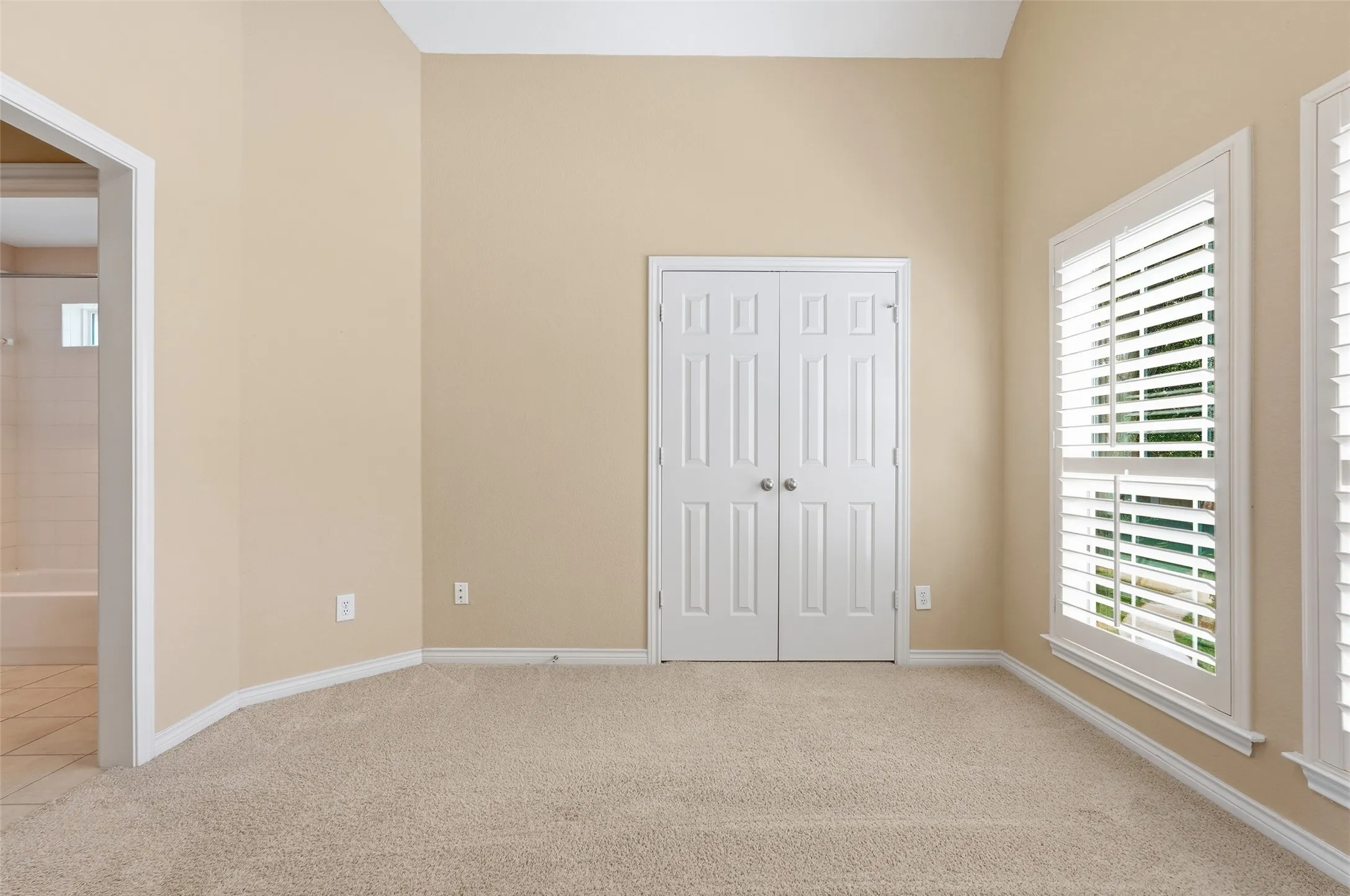 Single Family Residence For Sale in Collin County , 2741 Barrington Drive, Plano, Texas 75093, 4 Bedroom, 4 Bathroom, 2 Garage spaces, 3,005 Sqft, built in 1995, mls#21227986, Real Estate Agent in Plano, Homes For Sale in Collin county, Homes For Sale in Plano, Realtor in Plano Texas, Real Estate Brokerage Independent Realty Texas, Luminita Cordes Realtor
