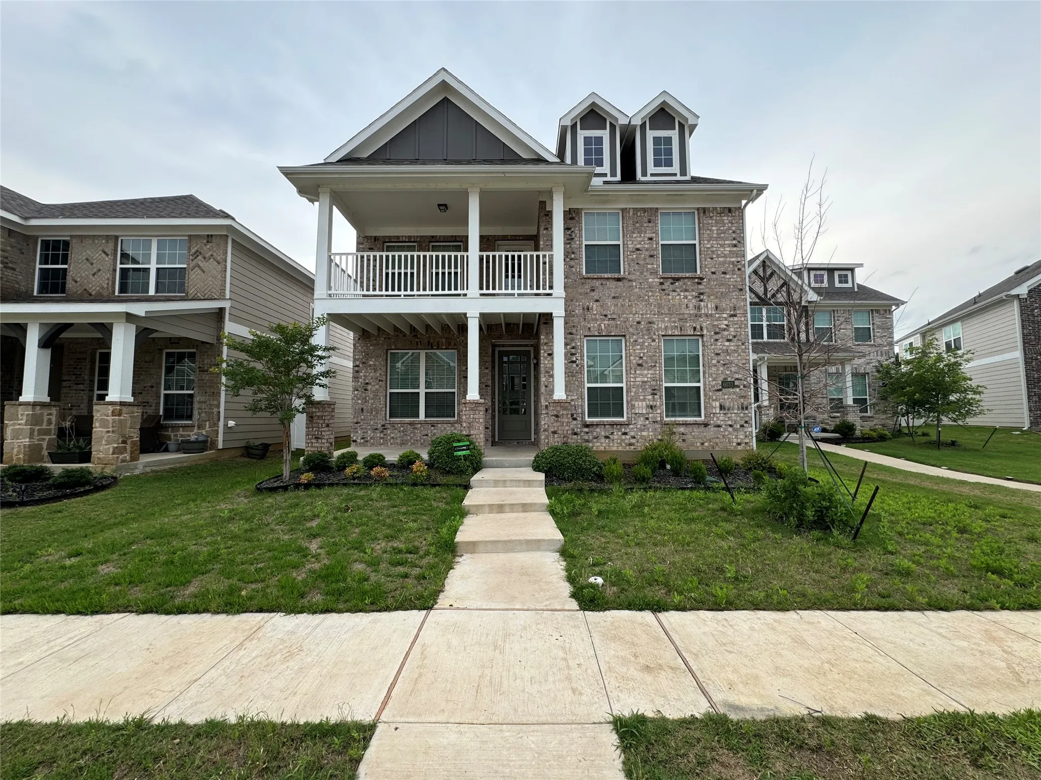 Single Family Residence For Sale in Denton County , 6033 Seguin Court, Providence Village, Texas 76227, 4 Bedroom, 3 Bathroom, 2 Garage spaces, 2,061 Sqft, built in 2022, Preowned, mls#21228020, Real Estate Agent in Providence Village, Homes For Sale in Denton county, Homes For Sale in Providence Village, Realtor in Providence Village Texas, Real Estate Brokerage Independent Realty Texas, Luminita Cordes Realtor
