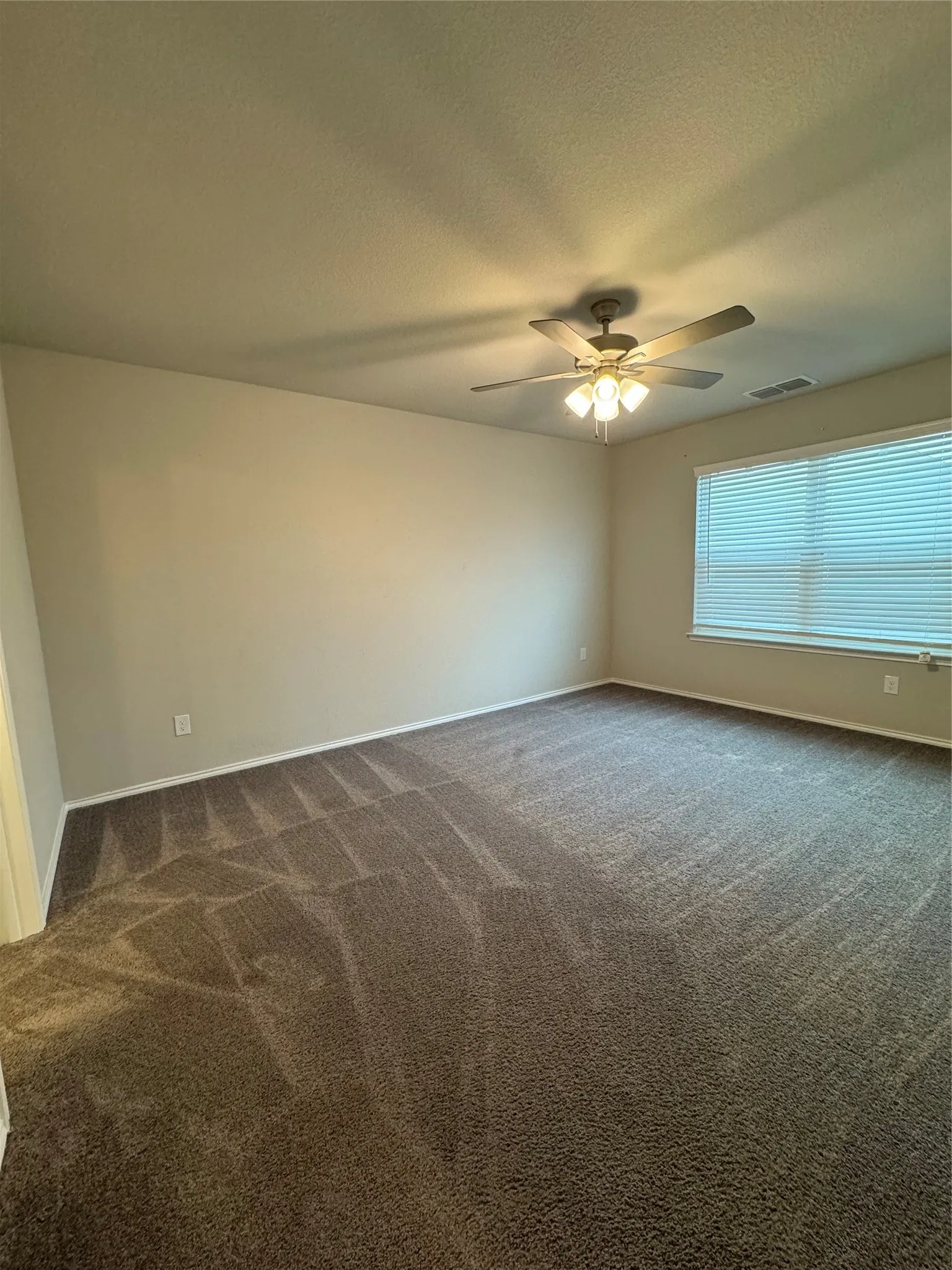 Single Family Residence For Sale in Denton County , 6033 Seguin Court, Providence Village, Texas 76227, 4 Bedroom, 3 Bathroom, 2 Garage spaces, 2,061 Sqft, built in 2022, Preowned, mls#21228020, Real Estate Agent in Providence Village, Homes For Sale in Denton county, Homes For Sale in Providence Village, Realtor in Providence Village Texas, Real Estate Brokerage Independent Realty Texas, Luminita Cordes Realtor
