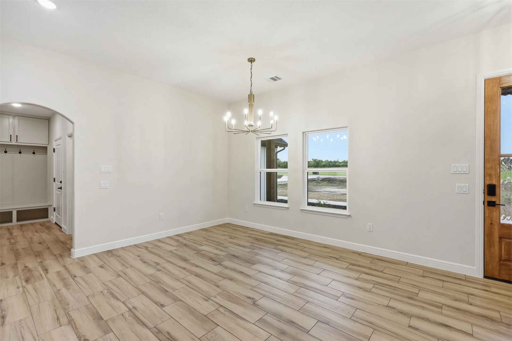 Single Family Residence For Sale in Parker County , 1021 Preserve Street, Weatherford, Texas 76085, 4 Bedroom, 3 Bathroom, 2 Garage spaces, 2,241 Sqft, built in 2026, New Construction - Complete, mls#21227586, Real Estate Agent in Weatherford, Homes For Sale in Parker county, Homes For Sale in Weatherford, Realtor in Weatherford Texas, Real Estate Brokerage Independent Realty Texas, Luminita Cordes Realtor