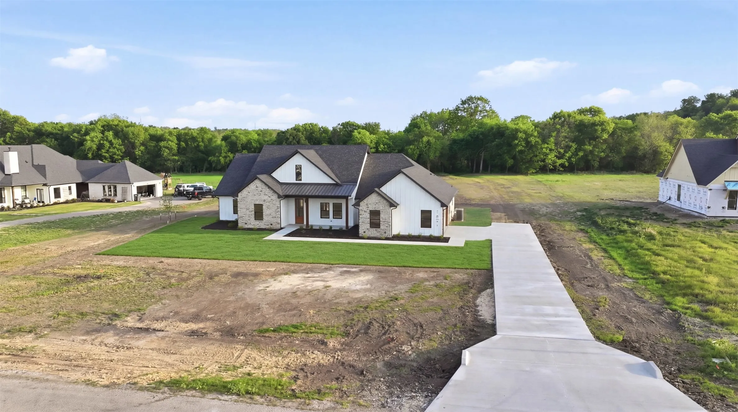 Single Family Residence For Sale in Parker County , 1021 Preserve Street, Weatherford, Texas 76085, 4 Bedroom, 3 Bathroom, 2 Garage spaces, 2,241 Sqft, built in 2026, New Construction - Complete, mls#21227586, Real Estate Agent in Weatherford, Homes For Sale in Parker county, Homes For Sale in Weatherford, Realtor in Weatherford Texas, Real Estate Brokerage Independent Realty Texas, Luminita Cordes Realtor