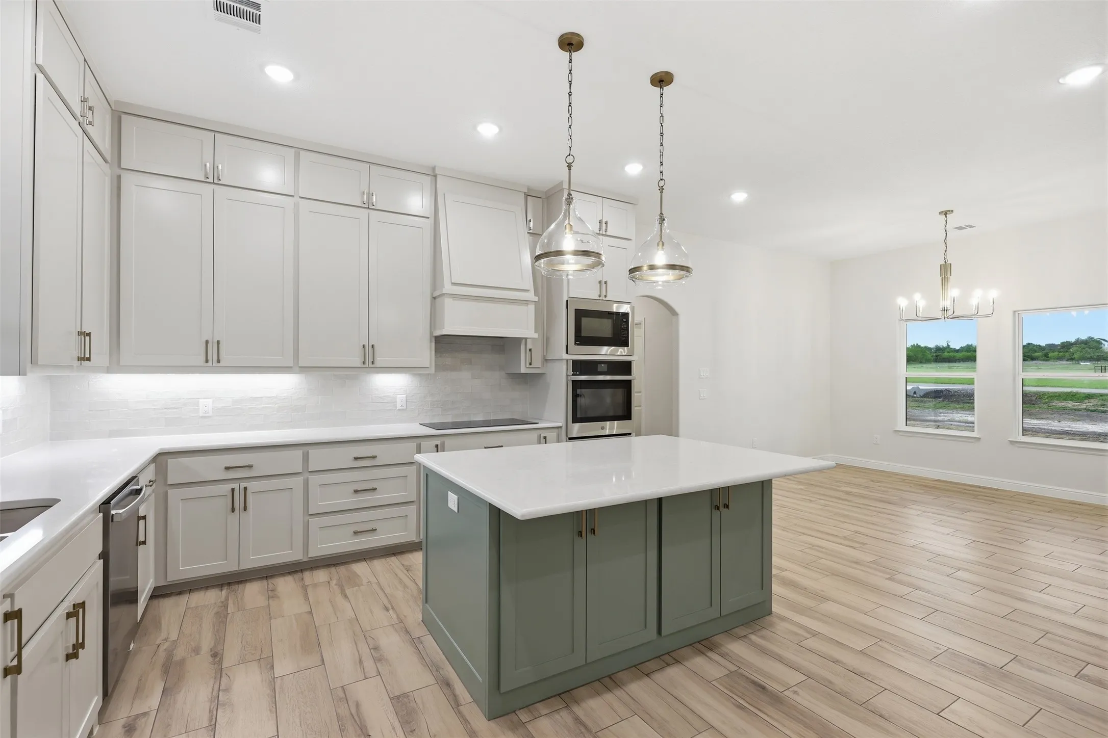 Single Family Residence For Sale in Parker County , 1021 Preserve Street, Weatherford, Texas 76085, 4 Bedroom, 3 Bathroom, 2 Garage spaces, 2,241 Sqft, built in 2026, New Construction - Complete, mls#21227586, Real Estate Agent in Weatherford, Homes For Sale in Parker county, Homes For Sale in Weatherford, Realtor in Weatherford Texas, Real Estate Brokerage Independent Realty Texas, Luminita Cordes Realtor
