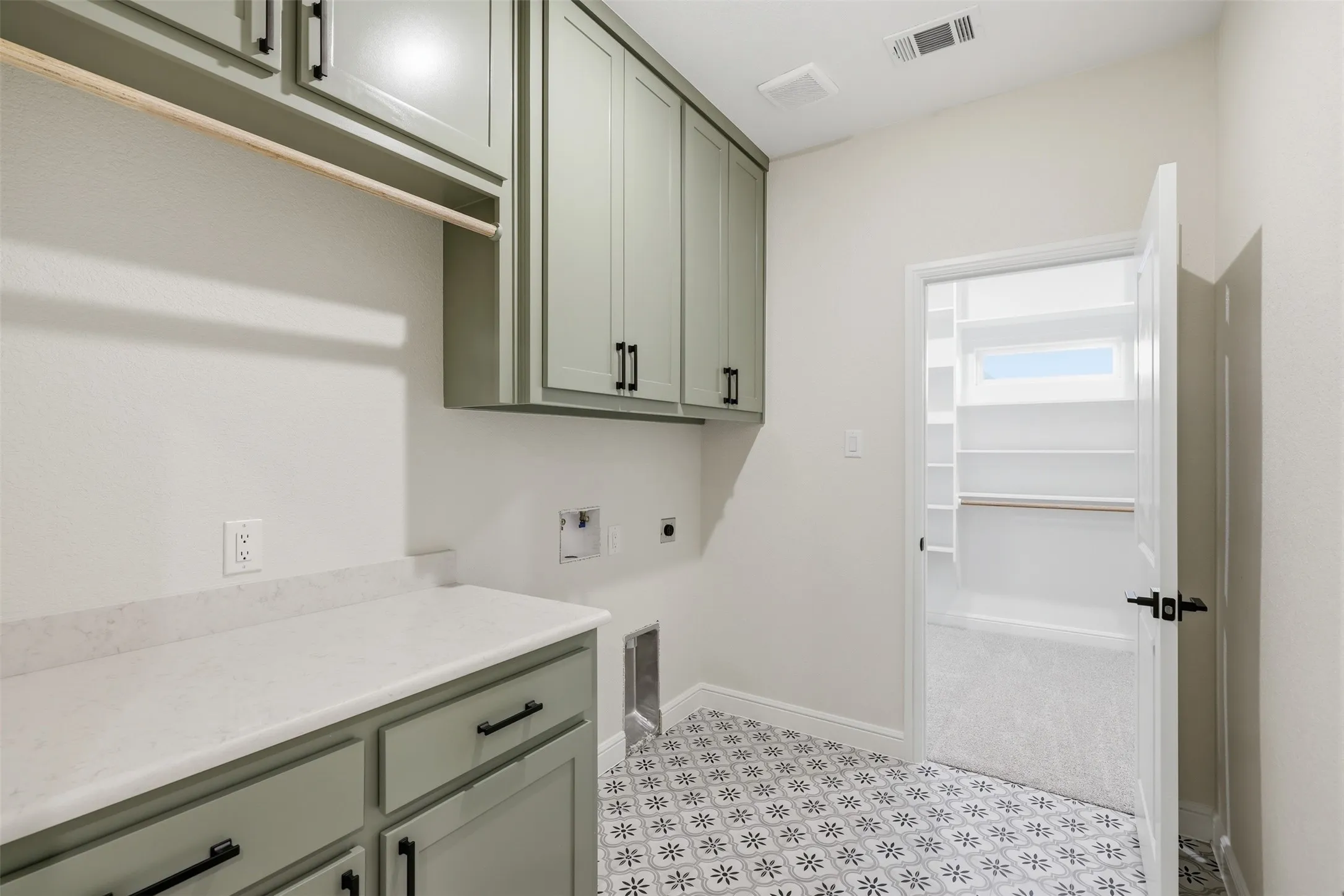lots of storage in laundry room