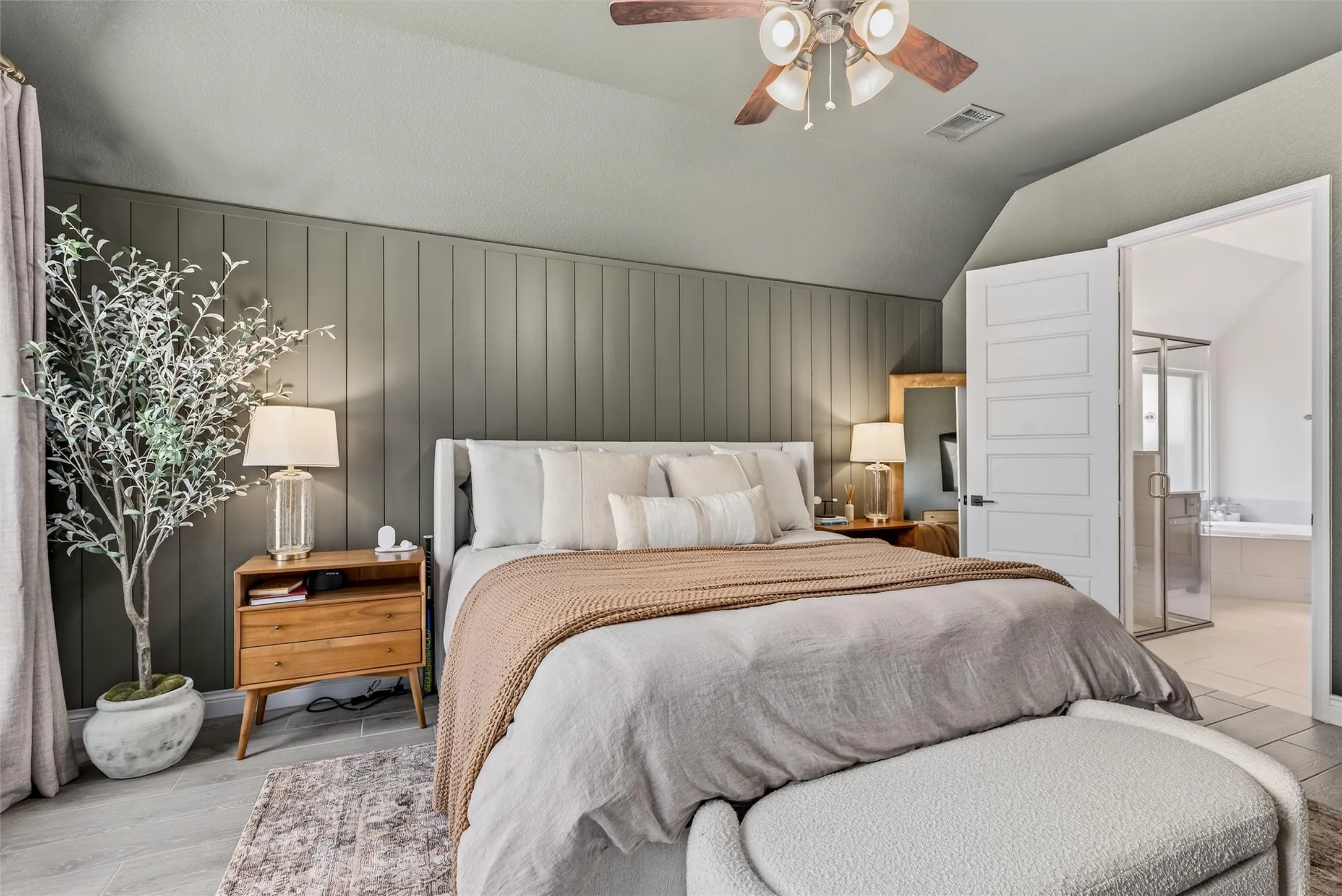 Single Family Residence For Sale in Collin County , 2716 Preakness Place, Celina, Texas 75009, 4 Bedroom, 3 Bathroom, 2 Garage spaces, 2,713 Sqft, built in 2019, Preowned, mls#21224472, Real Estate Agent in Celina, Homes For Sale in Collin county, Homes For Sale in Celina, Realtor in Celina Texas, Real Estate Brokerage Independent Realty Texas, Luminita Cordes Realtor