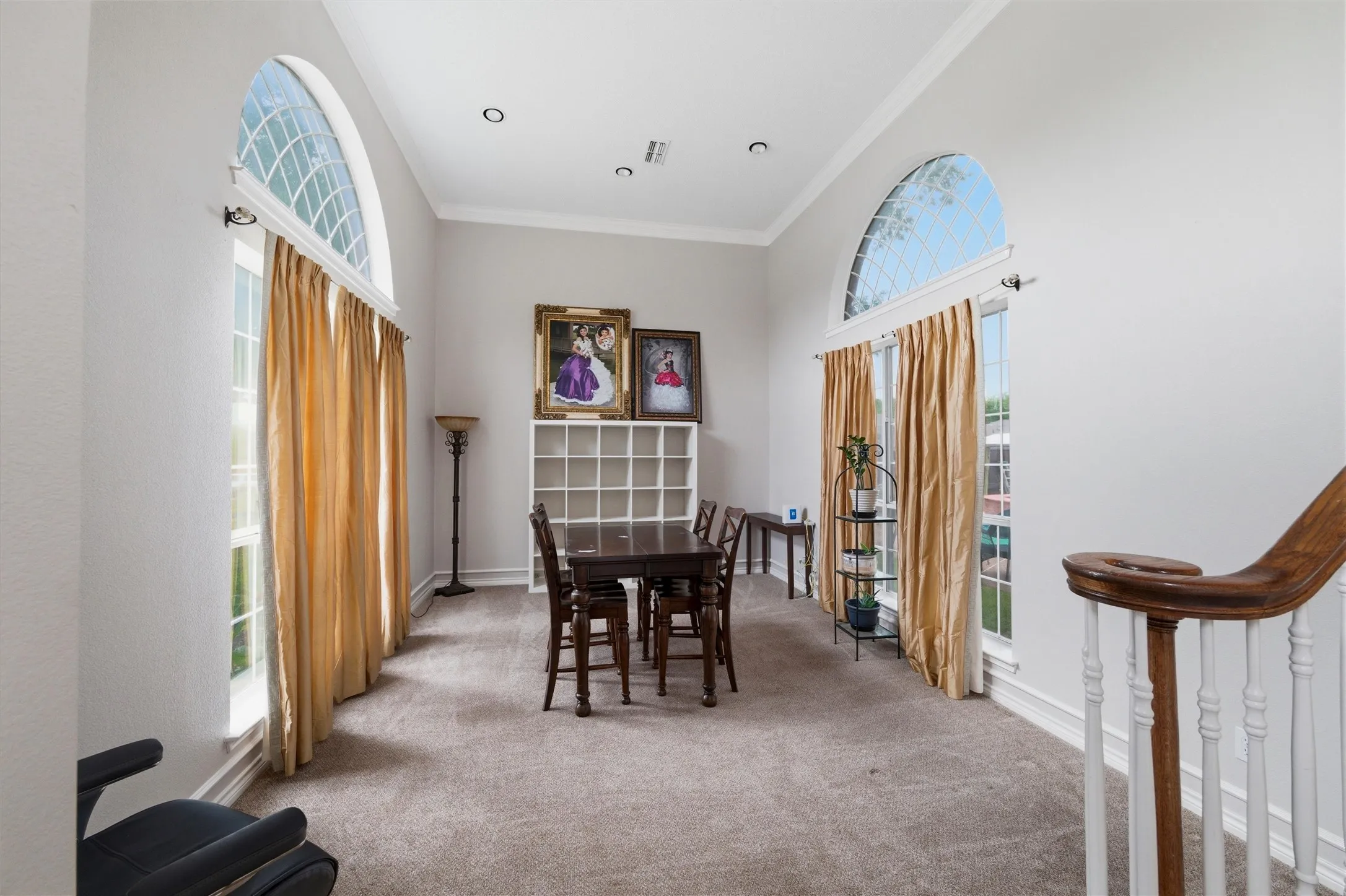 Single Family Residence For Sale in Tarrant County , 3511 Paladium Drive, Grand Prairie, Texas 75052, 5 Bedroom, 5 Bathroom, 3 Garage spaces, 4,325 Sqft, built in 1994, Preowned, mls#21224527, Real Estate Agent in Grand Prairie, Homes For Sale in Tarrant county, Homes For Sale in Grand Prairie, Realtor in Grand Prairie Texas, Real Estate Brokerage Independent Realty Texas, Luminita Cordes Realtor