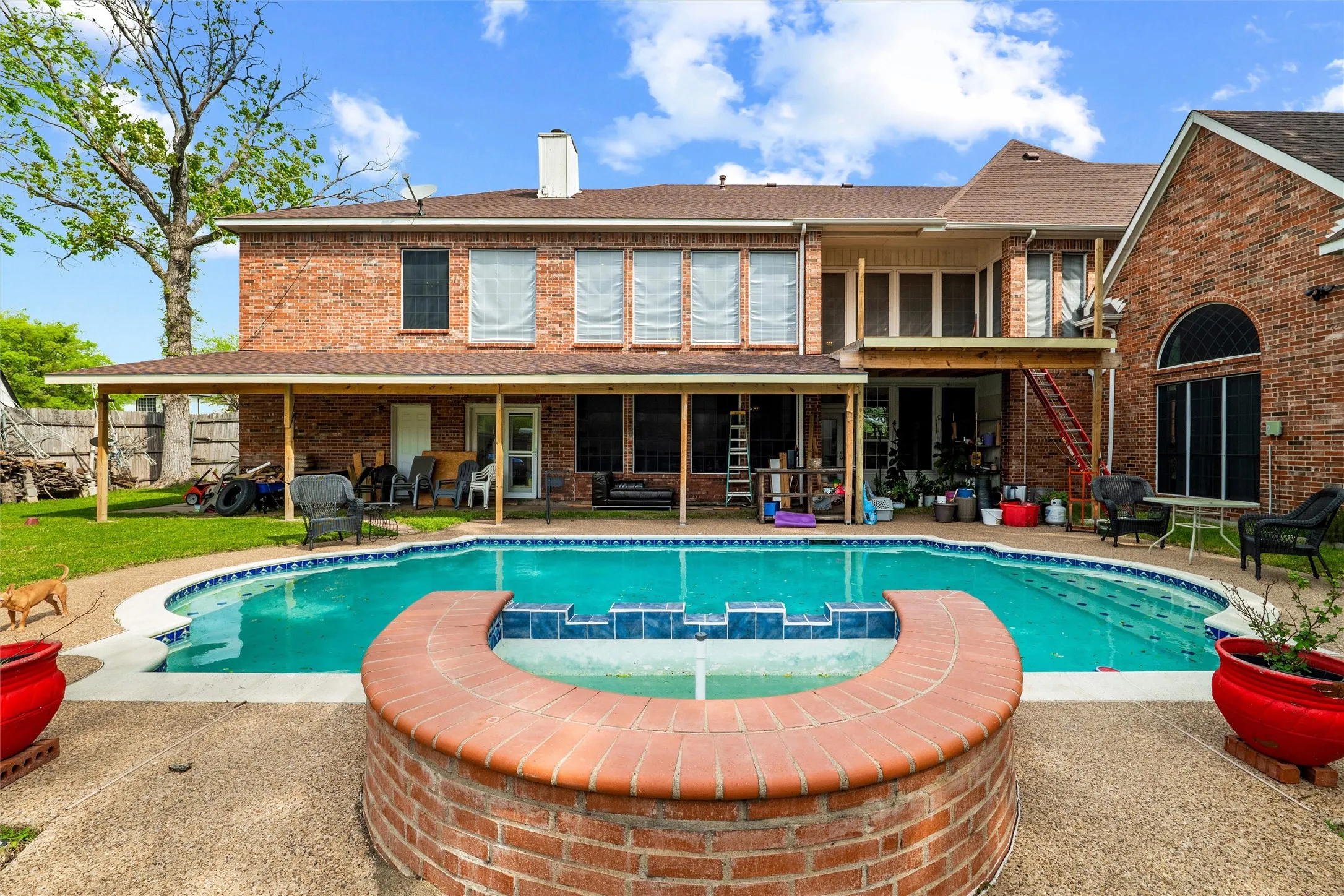 Single Family Residence For Sale in Tarrant County , 3511 Paladium Drive, Grand Prairie, Texas 75052, 5 Bedroom, 5 Bathroom, 3 Garage spaces, 4,325 Sqft, built in 1994, Preowned, mls#21224527, Real Estate Agent in Grand Prairie, Homes For Sale in Tarrant county, Homes For Sale in Grand Prairie, Realtor in Grand Prairie Texas, Real Estate Brokerage Independent Realty Texas, Luminita Cordes Realtor