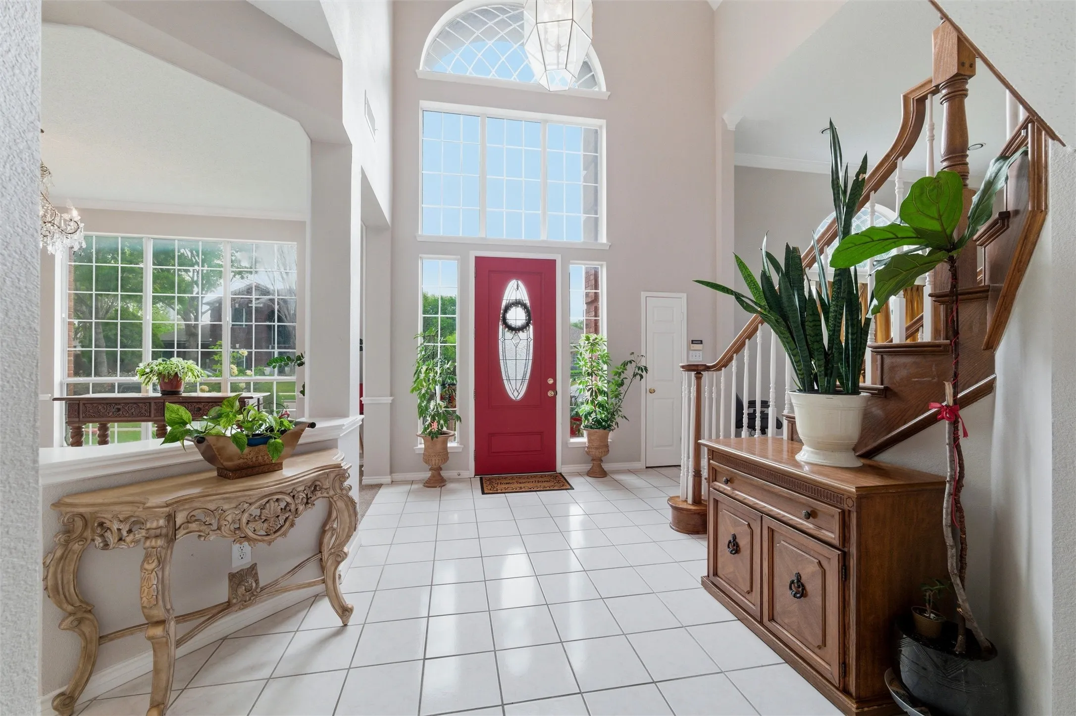 Single Family Residence For Sale in Tarrant County , 3511 Paladium Drive, Grand Prairie, Texas 75052, 5 Bedroom, 5 Bathroom, 3 Garage spaces, 4,325 Sqft, built in 1994, Preowned, mls#21224527, Real Estate Agent in Grand Prairie, Homes For Sale in Tarrant county, Homes For Sale in Grand Prairie, Realtor in Grand Prairie Texas, Real Estate Brokerage Independent Realty Texas, Luminita Cordes Realtor