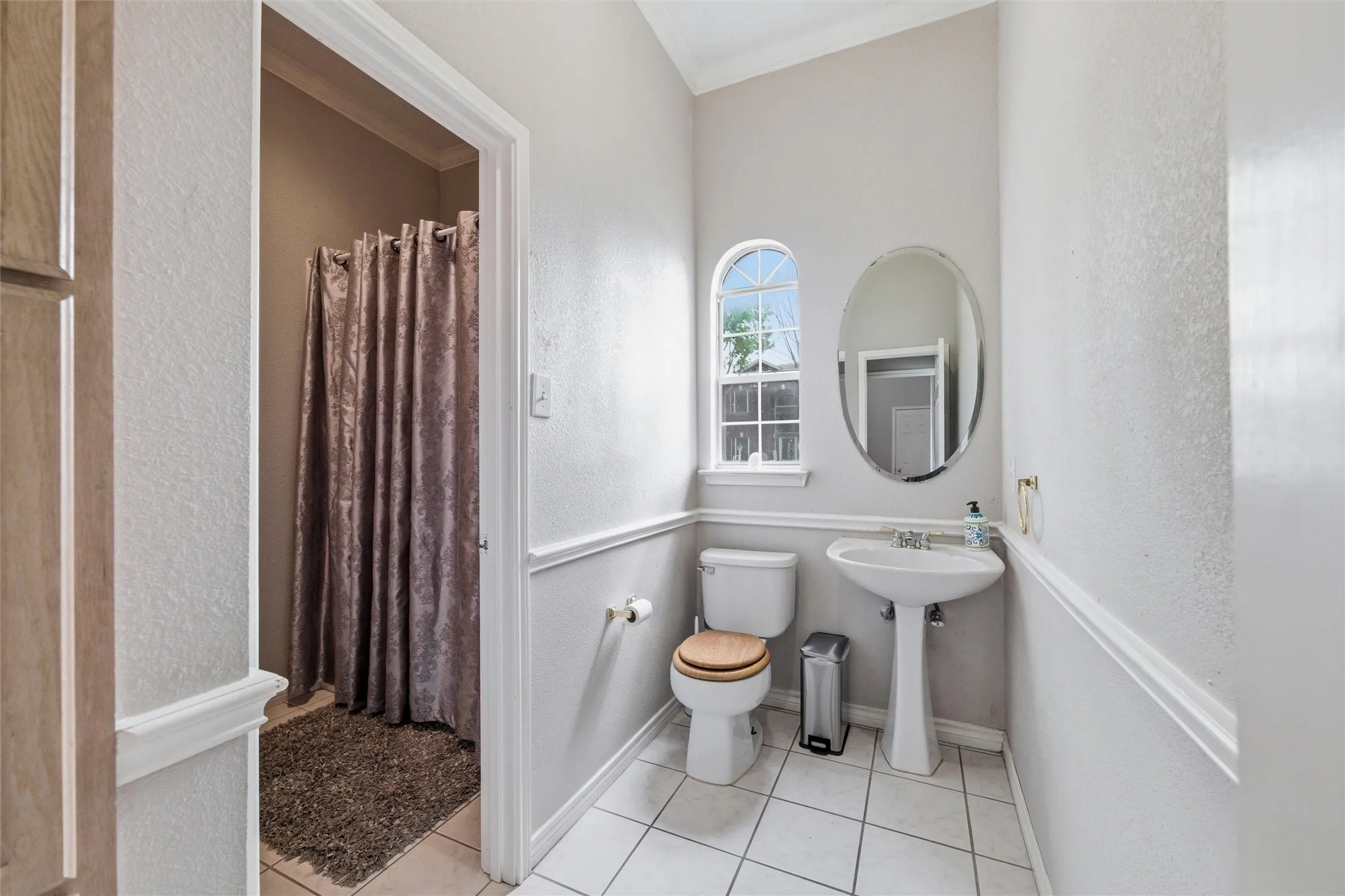 Single Family Residence For Sale in Tarrant County , 3511 Paladium Drive, Grand Prairie, Texas 75052, 5 Bedroom, 5 Bathroom, 3 Garage spaces, 4,325 Sqft, built in 1994, Preowned, mls#21224527, Real Estate Agent in Grand Prairie, Homes For Sale in Tarrant county, Homes For Sale in Grand Prairie, Realtor in Grand Prairie Texas, Real Estate Brokerage Independent Realty Texas, Luminita Cordes Realtor