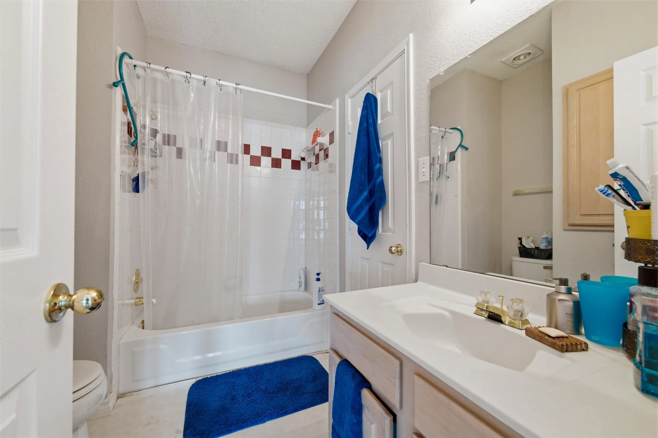 Single Family Residence For Sale in Tarrant County , 3511 Paladium Drive, Grand Prairie, Texas 75052, 5 Bedroom, 5 Bathroom, 3 Garage spaces, 4,325 Sqft, built in 1994, Preowned, mls#21224527, Real Estate Agent in Grand Prairie, Homes For Sale in Tarrant county, Homes For Sale in Grand Prairie, Realtor in Grand Prairie Texas, Real Estate Brokerage Independent Realty Texas, Luminita Cordes Realtor