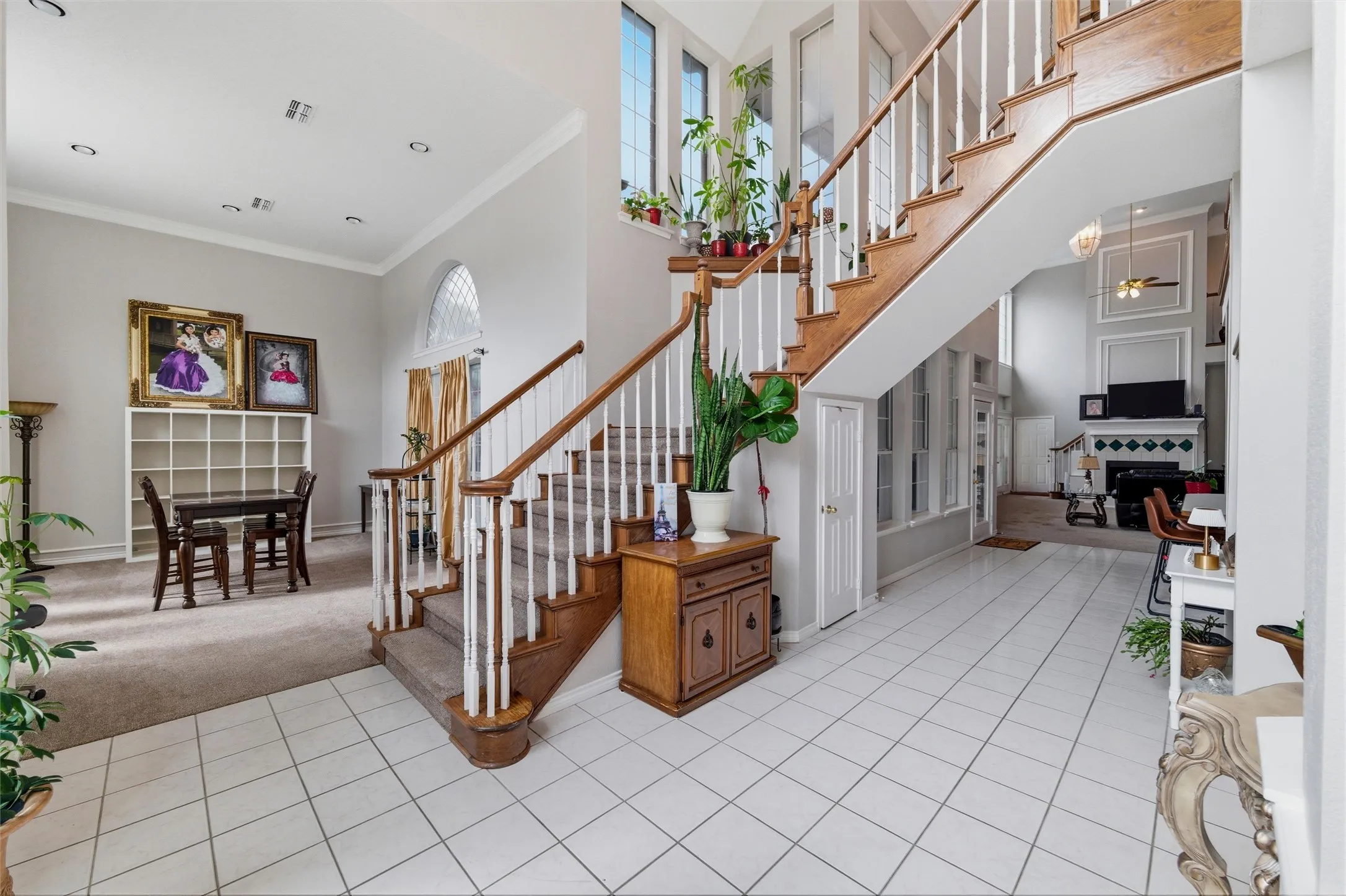 Single Family Residence For Sale in Tarrant County , 3511 Paladium Drive, Grand Prairie, Texas 75052, 5 Bedroom, 5 Bathroom, 3 Garage spaces, 4,325 Sqft, built in 1994, Preowned, mls#21224527, Real Estate Agent in Grand Prairie, Homes For Sale in Tarrant county, Homes For Sale in Grand Prairie, Realtor in Grand Prairie Texas, Real Estate Brokerage Independent Realty Texas, Luminita Cordes Realtor